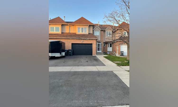 42 Wooliston Crescent