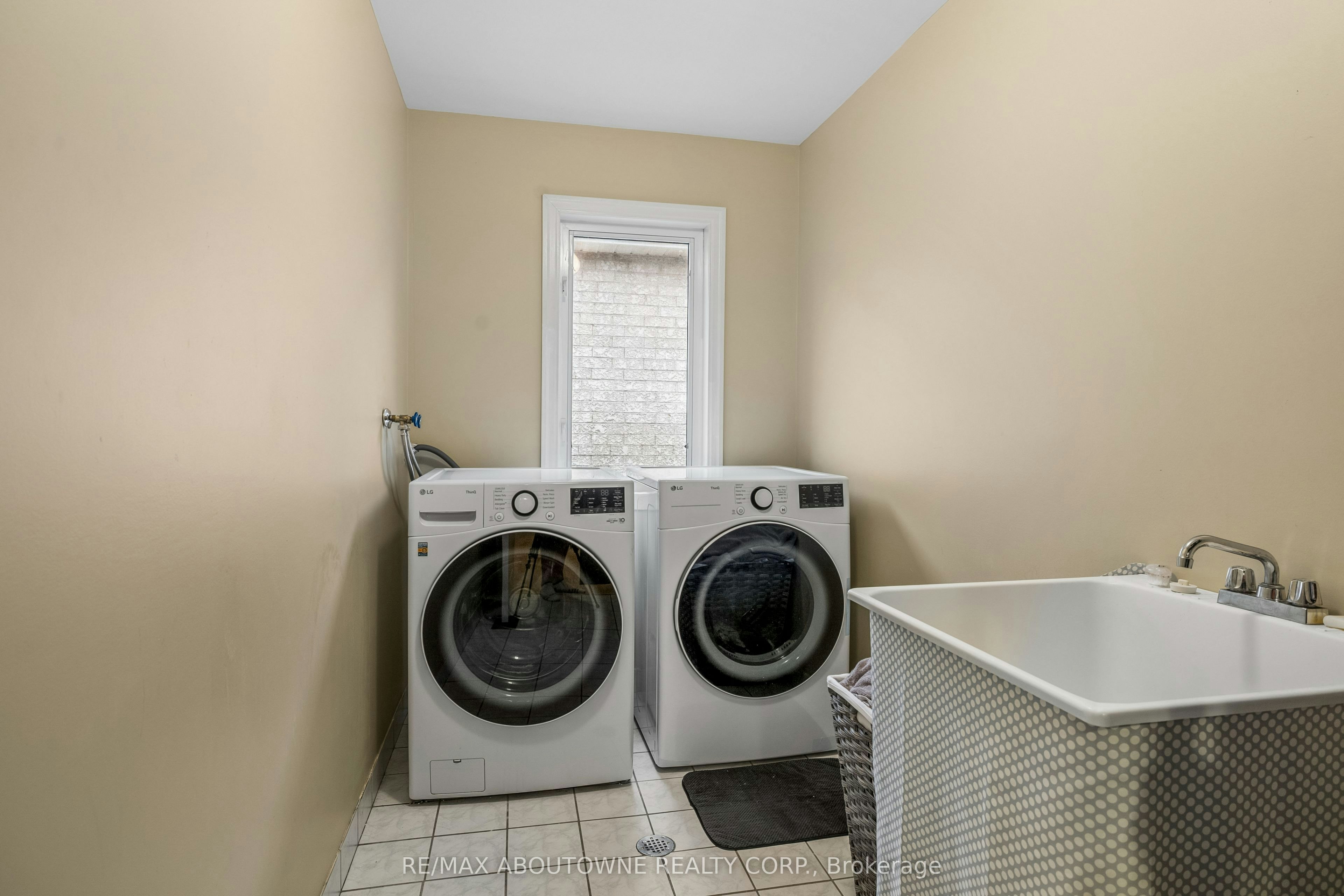 2163 Blackforest Crescent, Oakville, ON, L6M 4T7 - 41
