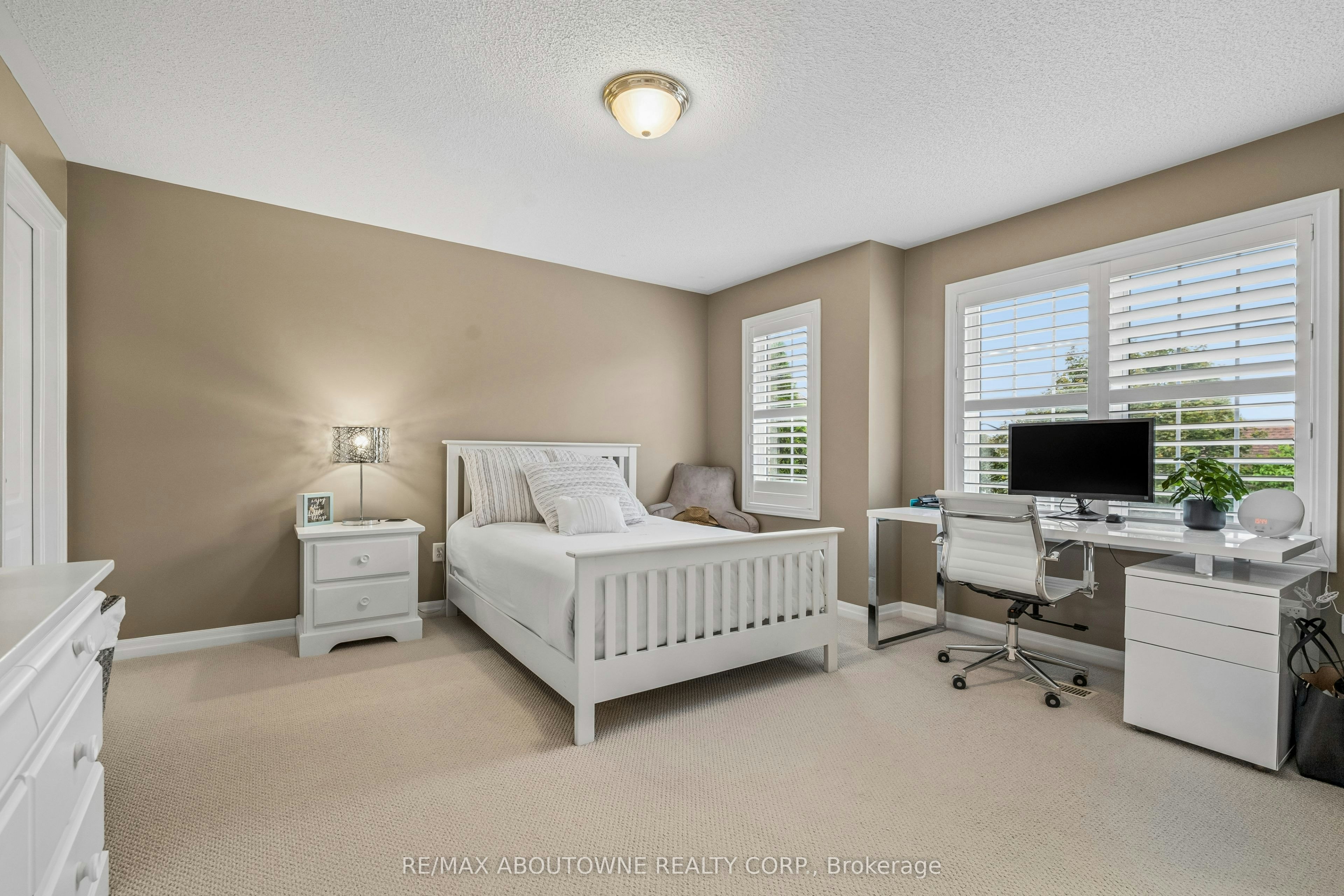 2163 Blackforest Crescent, Oakville, ON, L6M 4T7 - 33
