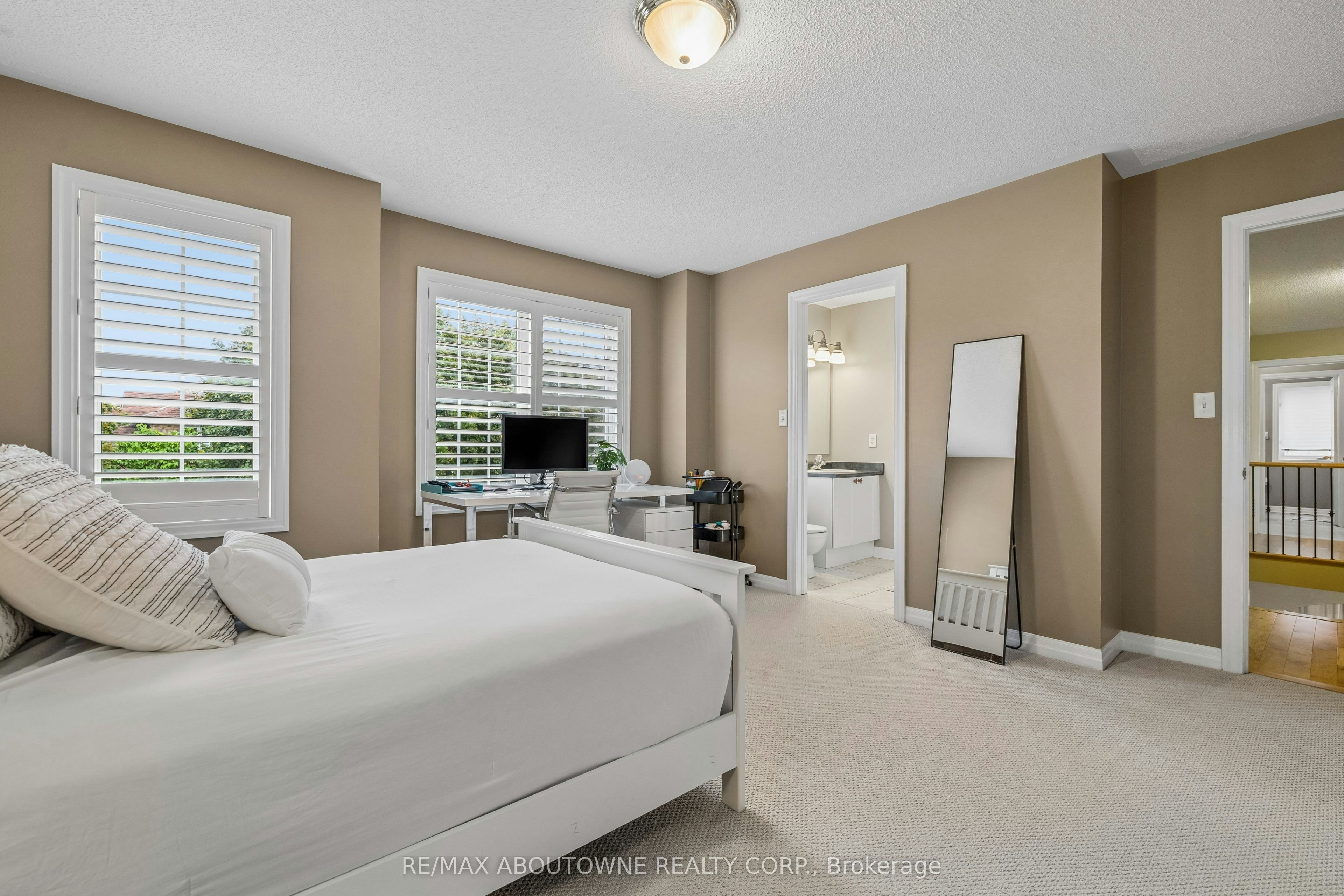 2163 Blackforest Crescent, Oakville, ON, L6M 4T7 - 34