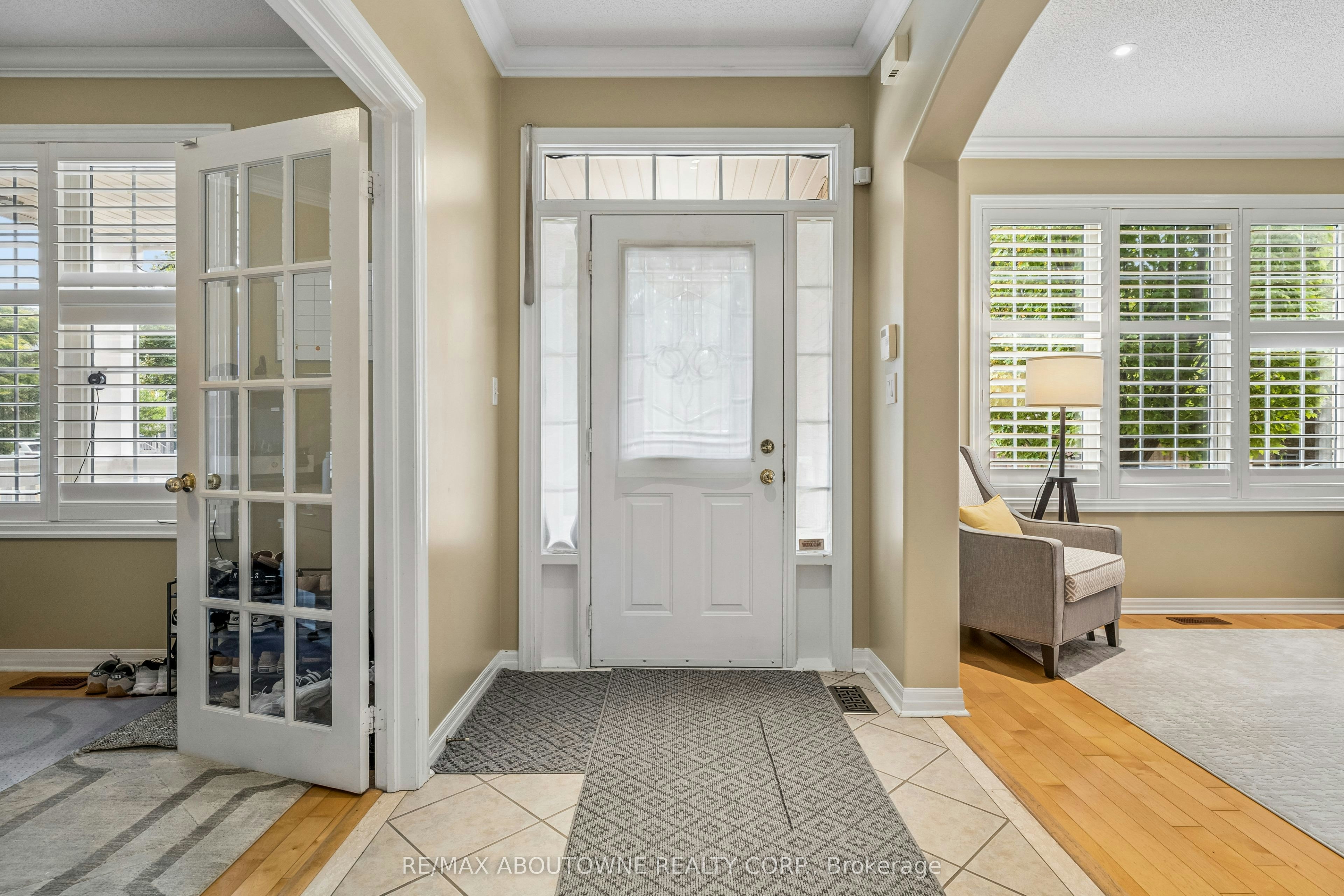 2163 Blackforest Crescent, Oakville, ON, L6M 4T7 - 4