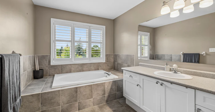 2163 Blackforest Crescent, Oakville, ON, L6M 4T7 - 32