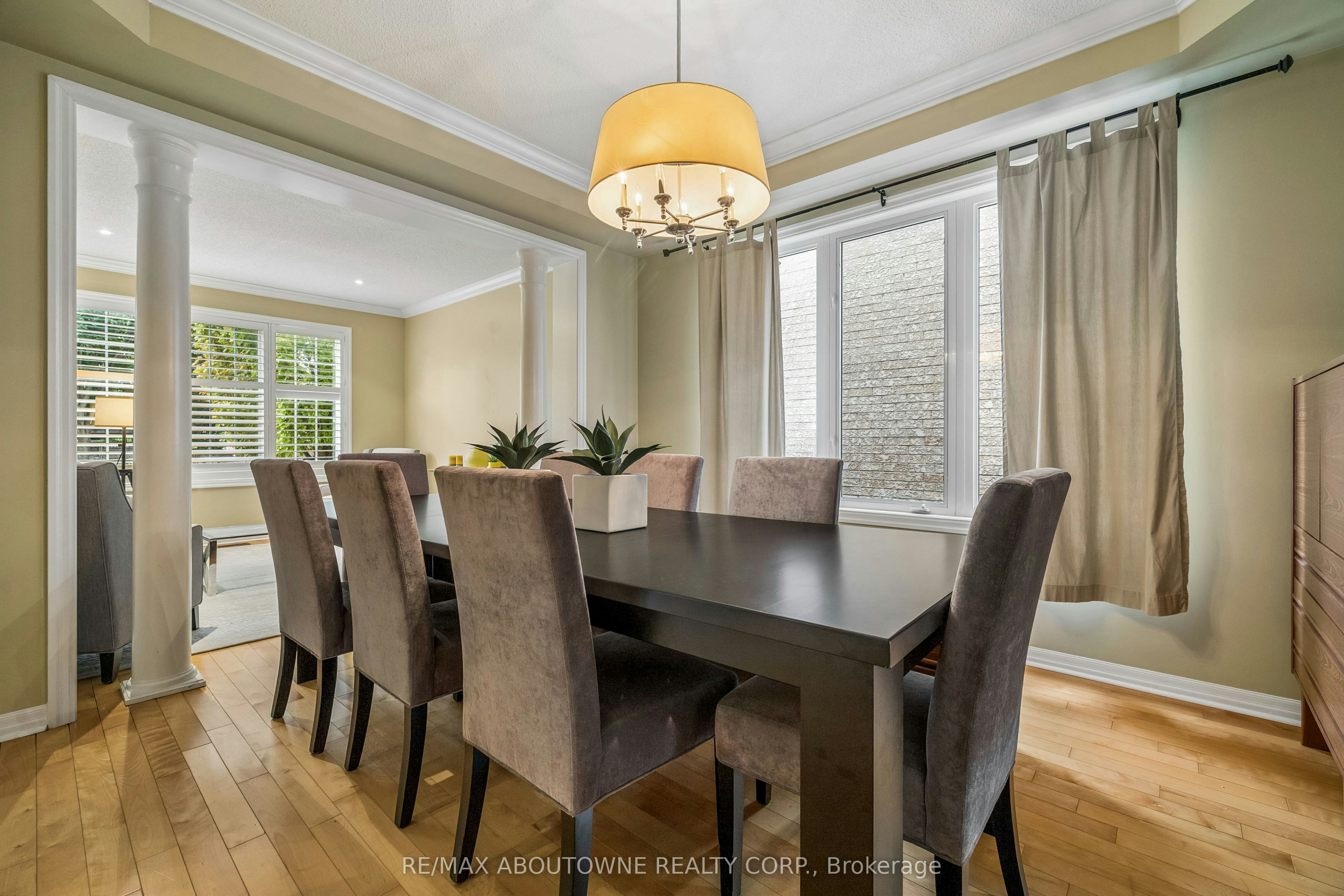 2163 Blackforest Crescent, Oakville, ON, L6M 4T7 - 9
