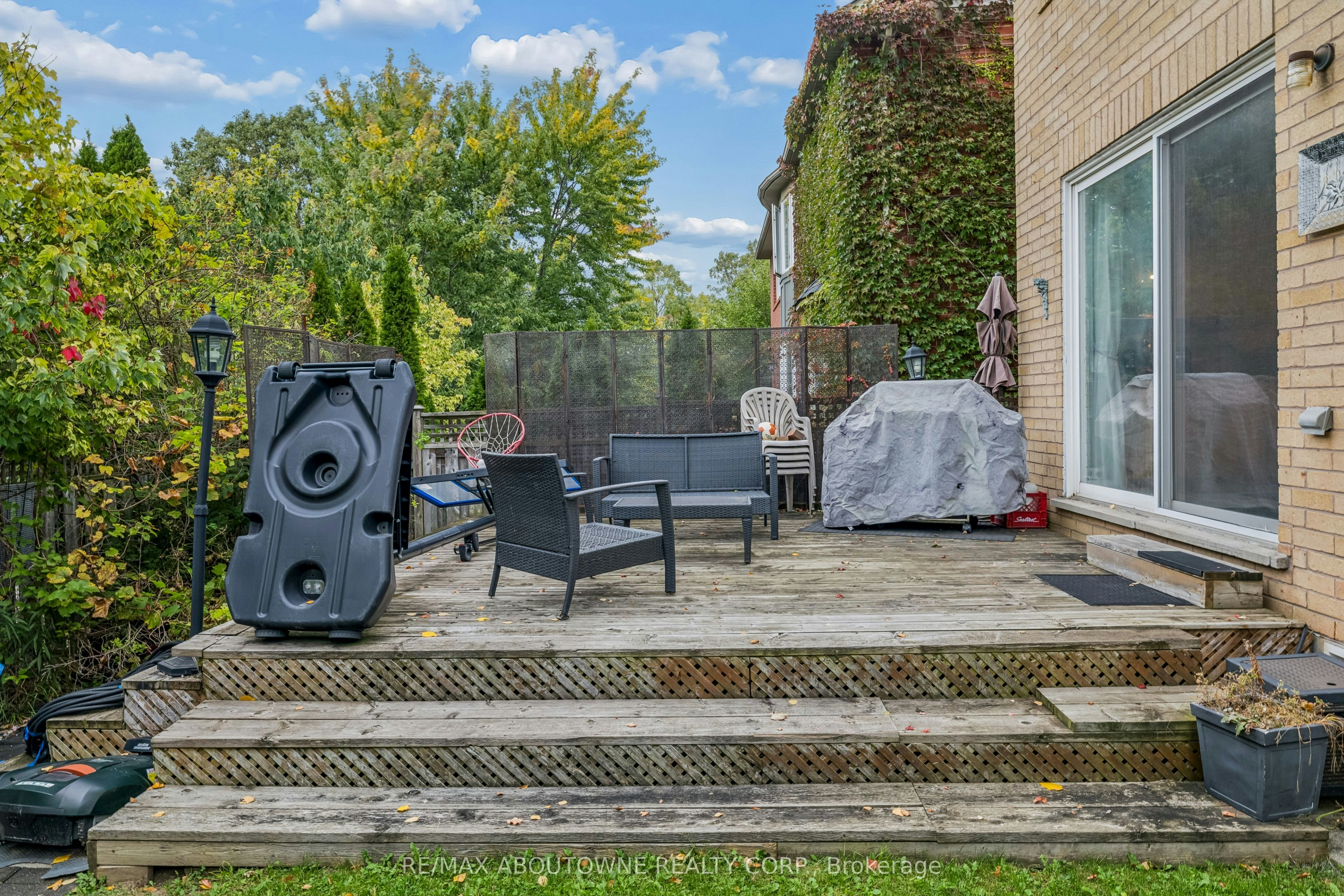 2163 Blackforest Crescent, Oakville, ON, L6M 4T7 - 45