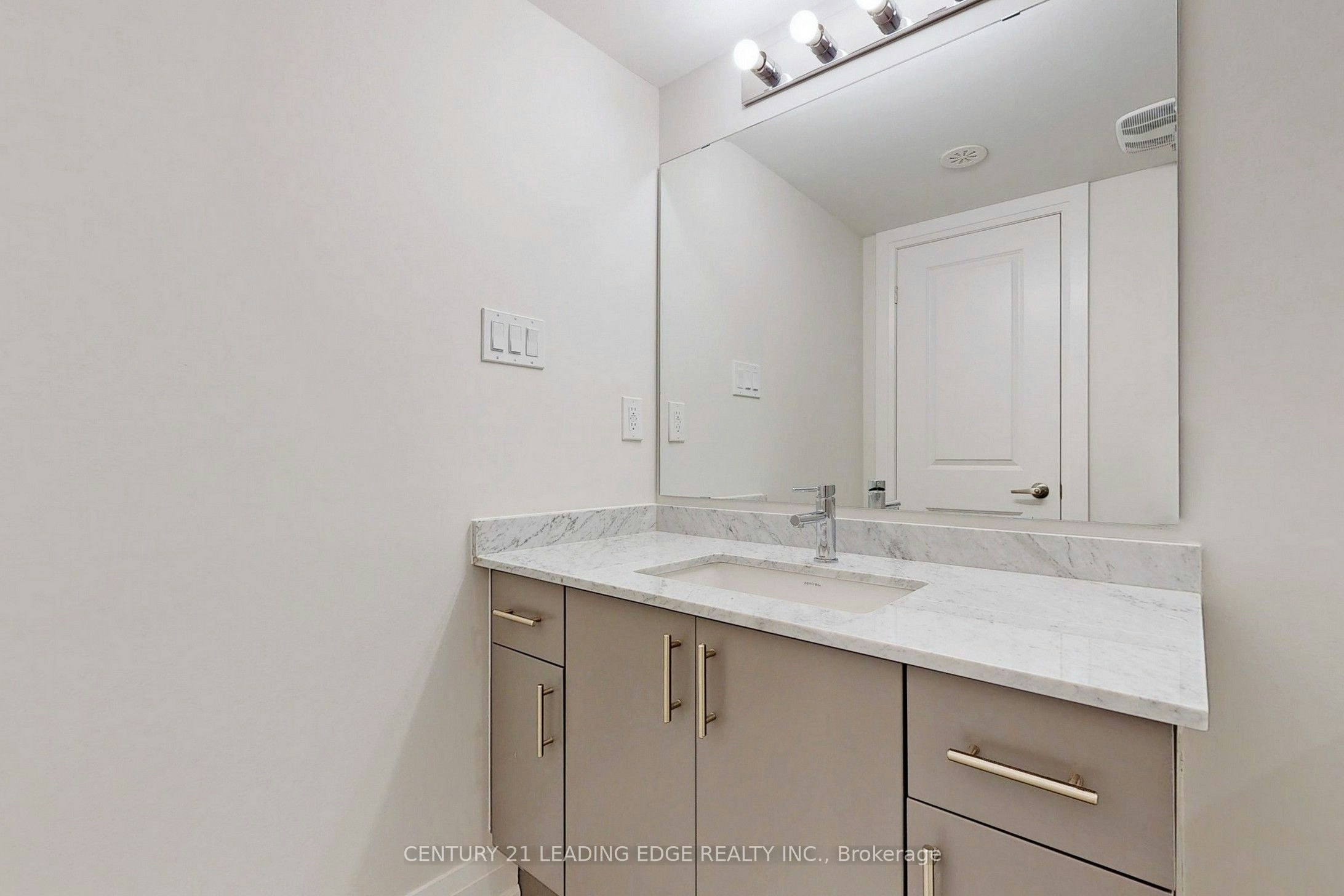 Ground-45 Creekbank Road, Toronto, ON, M6L 1C7 - 19