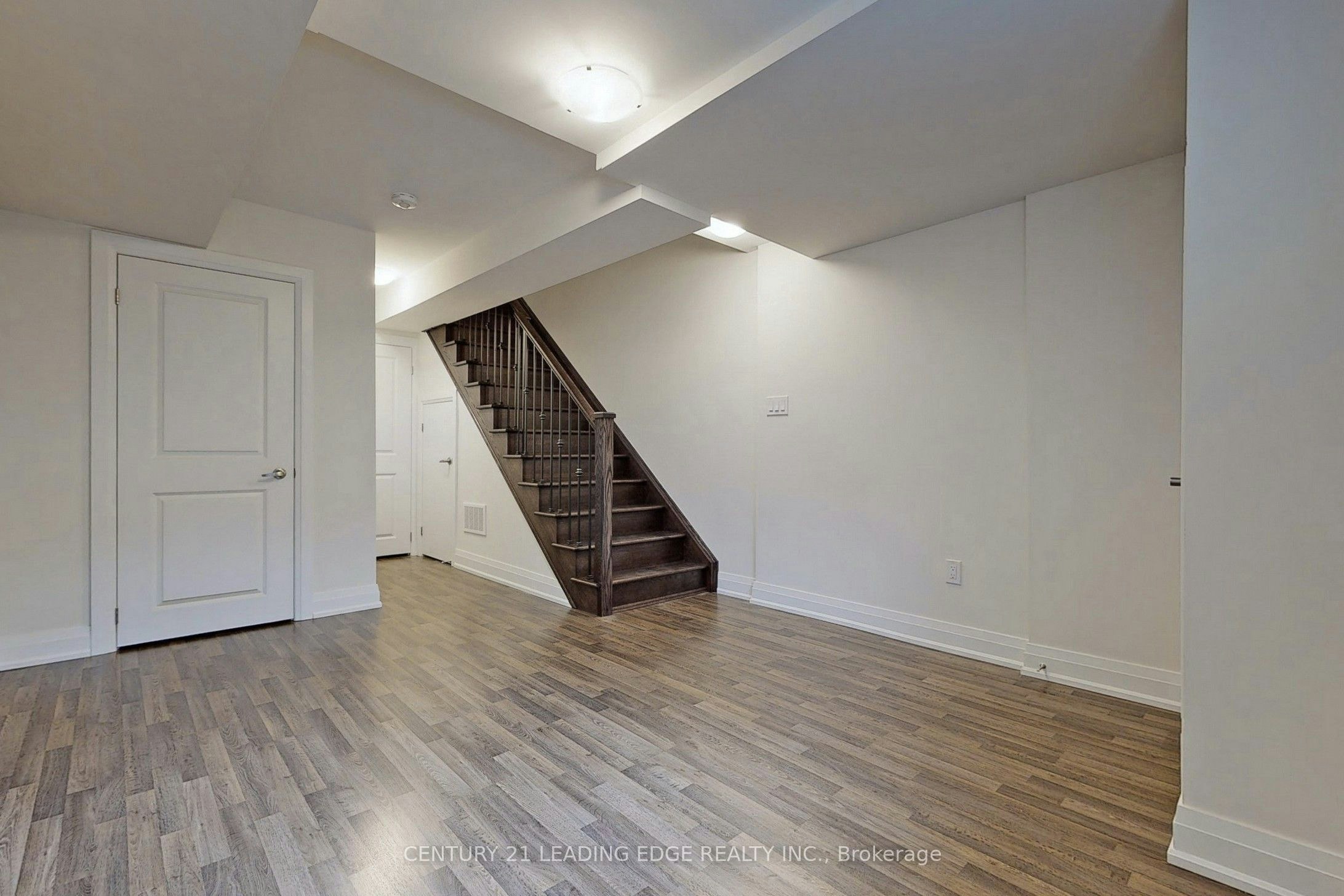 Ground-45 Creekbank Road, Toronto, ON, M6L 1C7 - 16