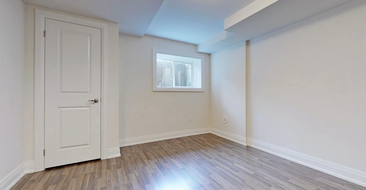 Ground-45 Creekbank Road, Toronto, ON, M6L 1C7 - 15