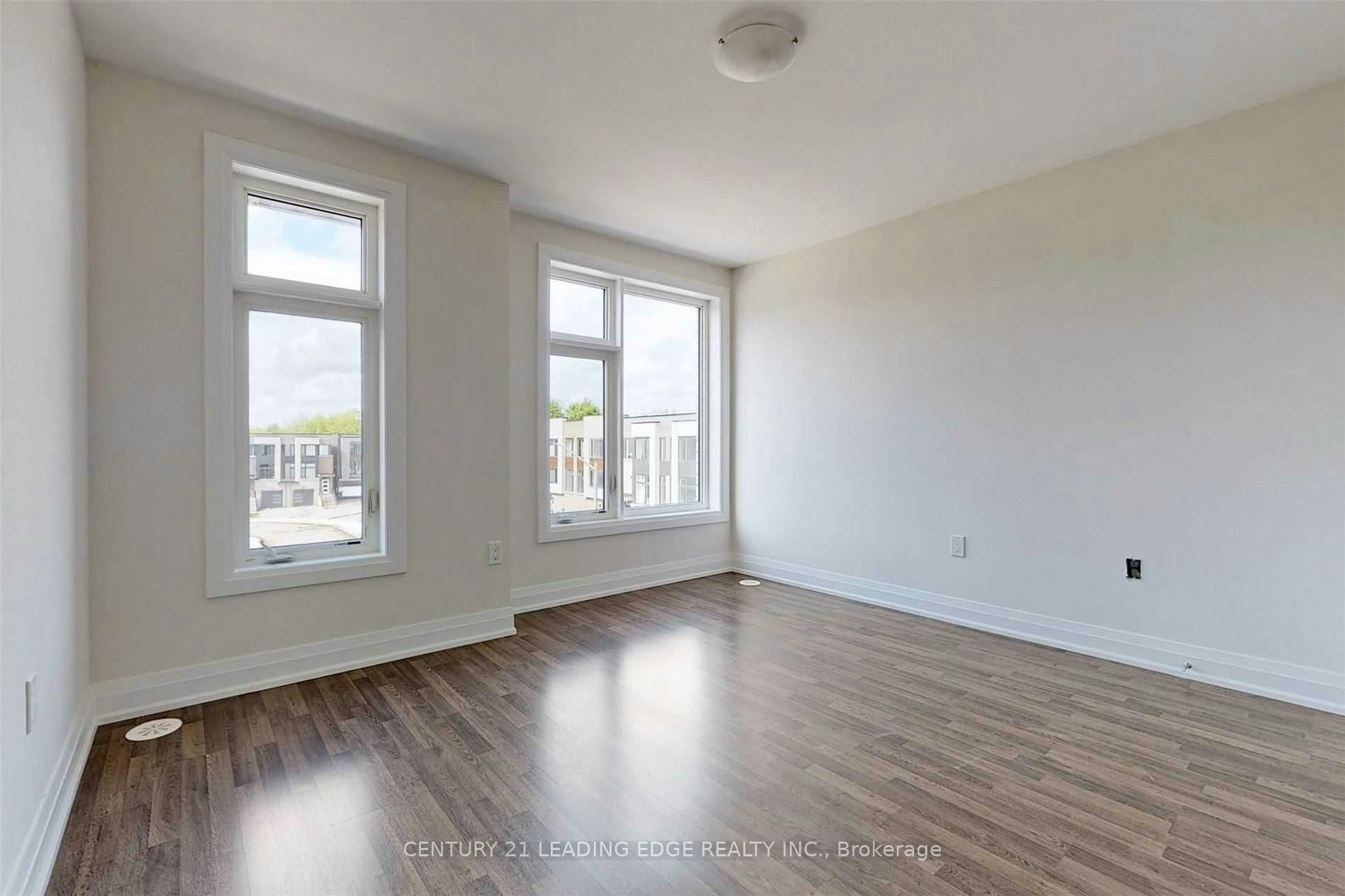 Upper-45 Creekbank Road, Toronto, ON, M6L 1C7 - 26