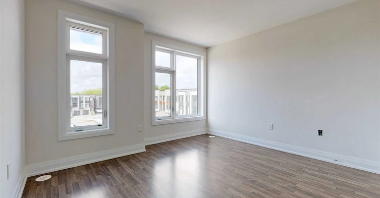 Upper-45 Creekbank Road, Toronto, ON, M6L 1C7 - 26