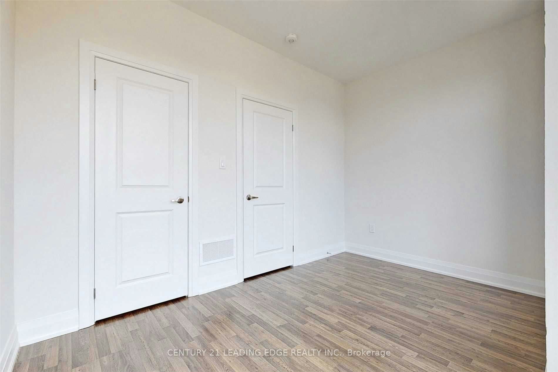 Upper-45 Creekbank Road, Toronto, ON, M6L 1C7 - 34