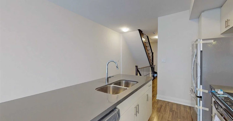 Upper-45 Creekbank Road, Toronto, ON, M6L 1C7 - 13