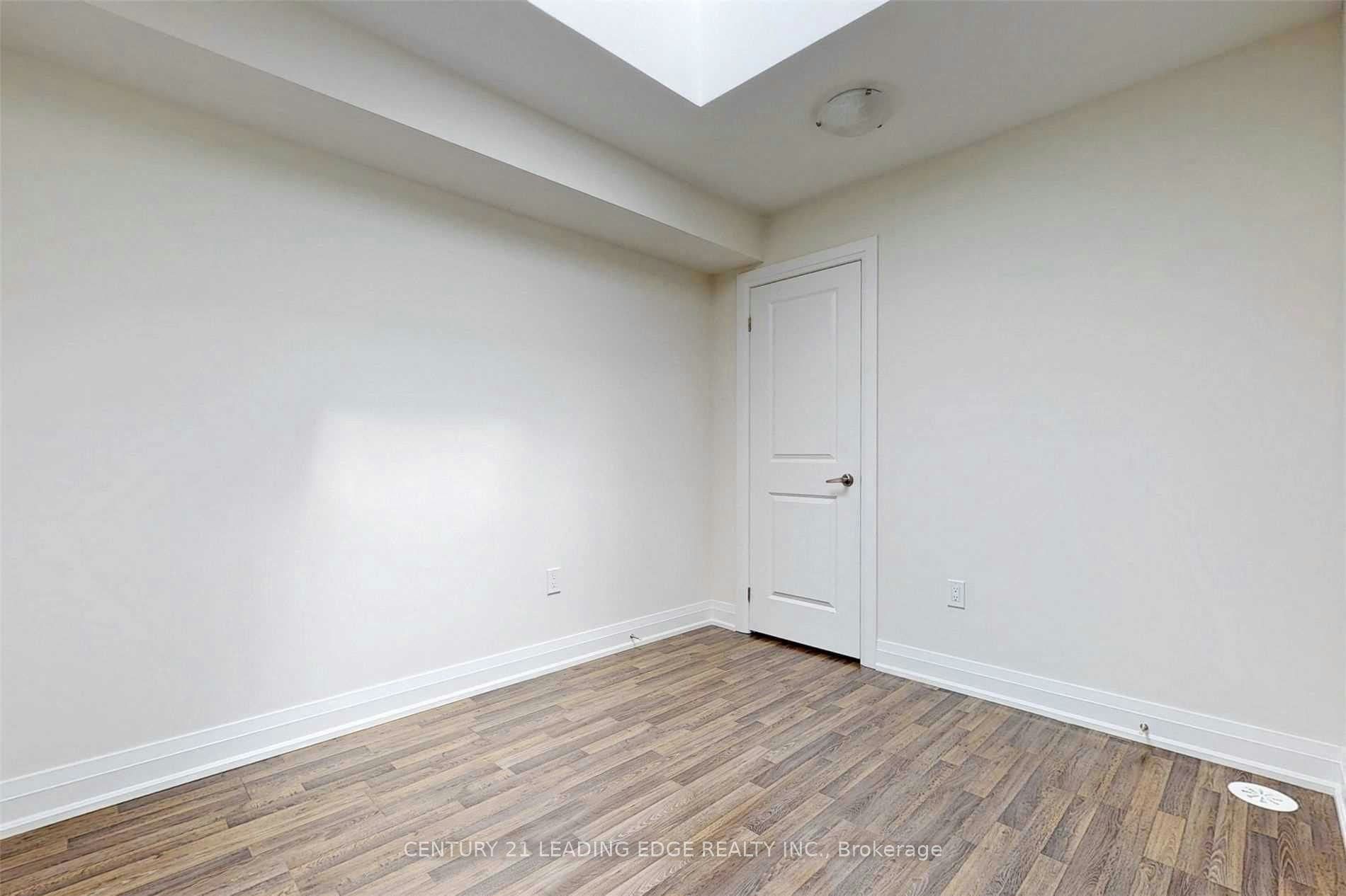Upper-45 Creekbank Road, Toronto, ON, M6L 1C7 - 40