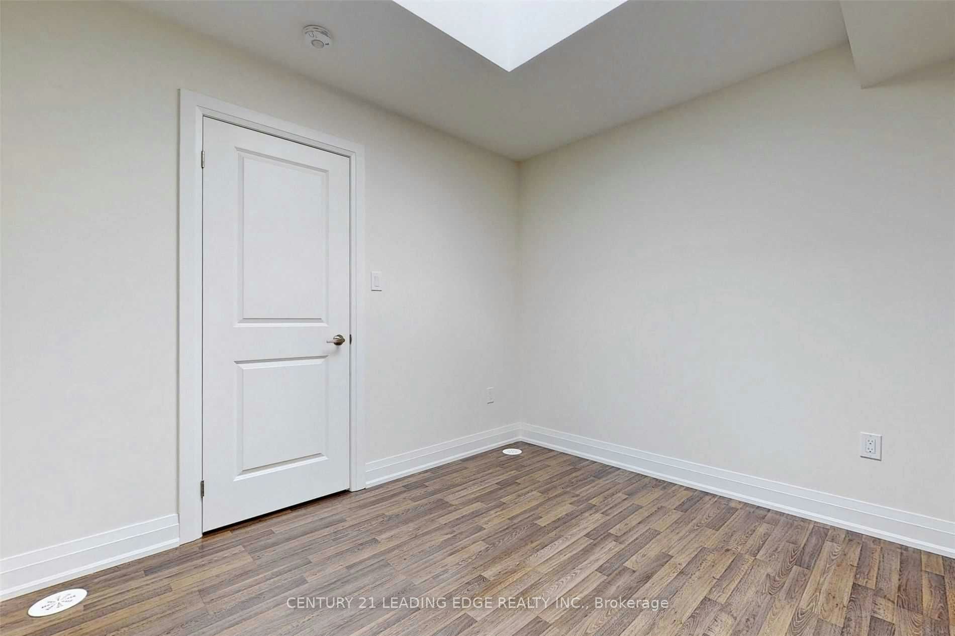 Upper-45 Creekbank Road, Toronto, ON, M6L 1C7 - 39