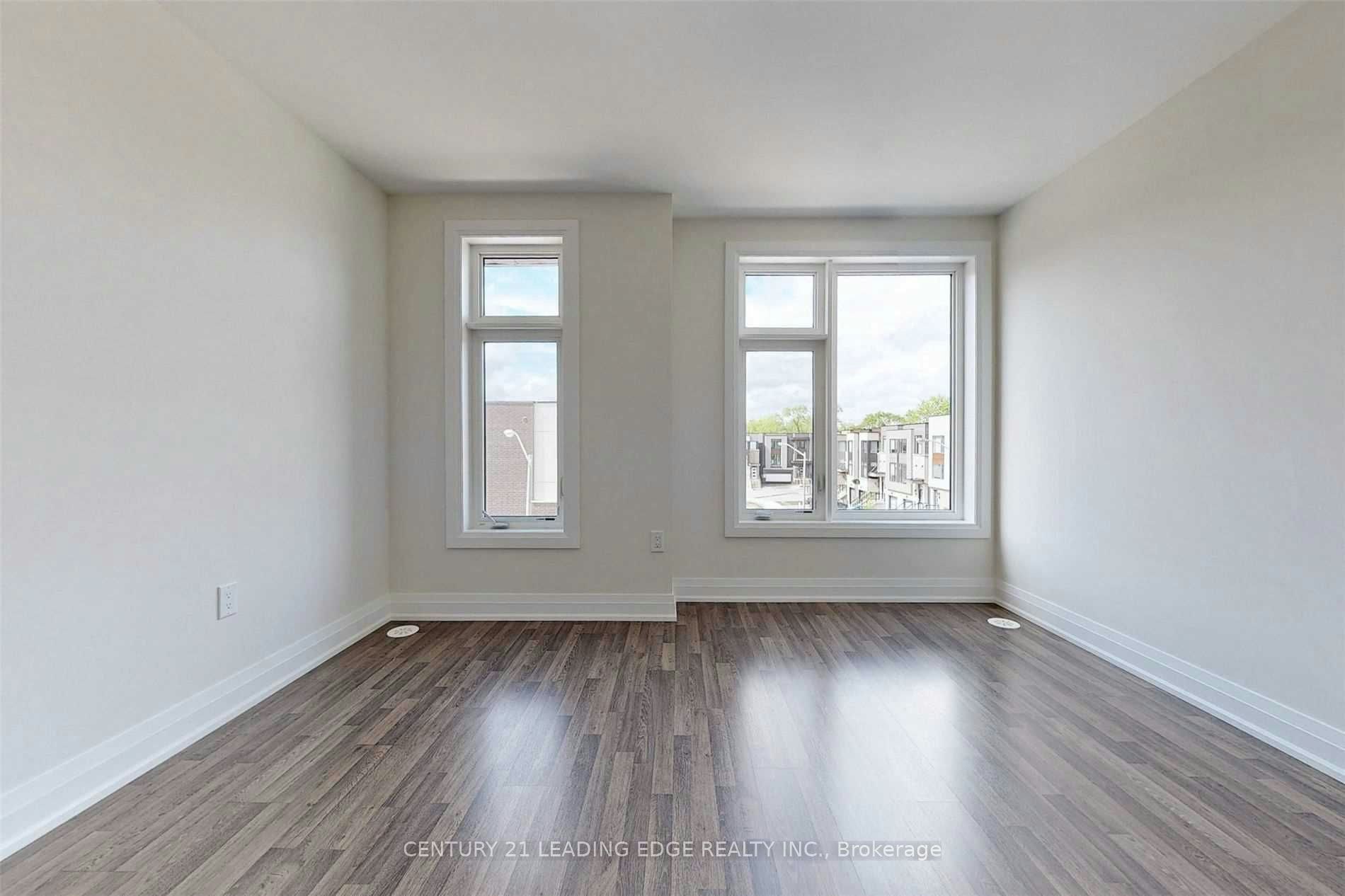 Upper-45 Creekbank Road, Toronto, ON, M6L 1C7 - 25