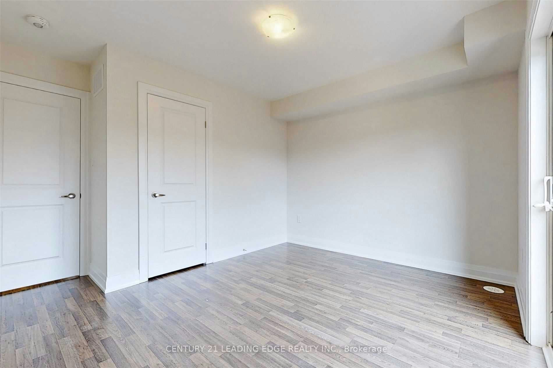 Upper-45 Creekbank Road, Toronto, ON, M6L 1C7 - 21