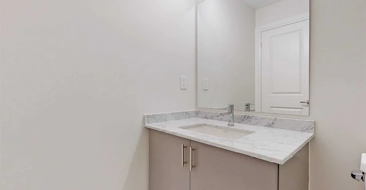 Upper-45 Creekbank Road, Toronto, ON, M6L 1C7 - 22
