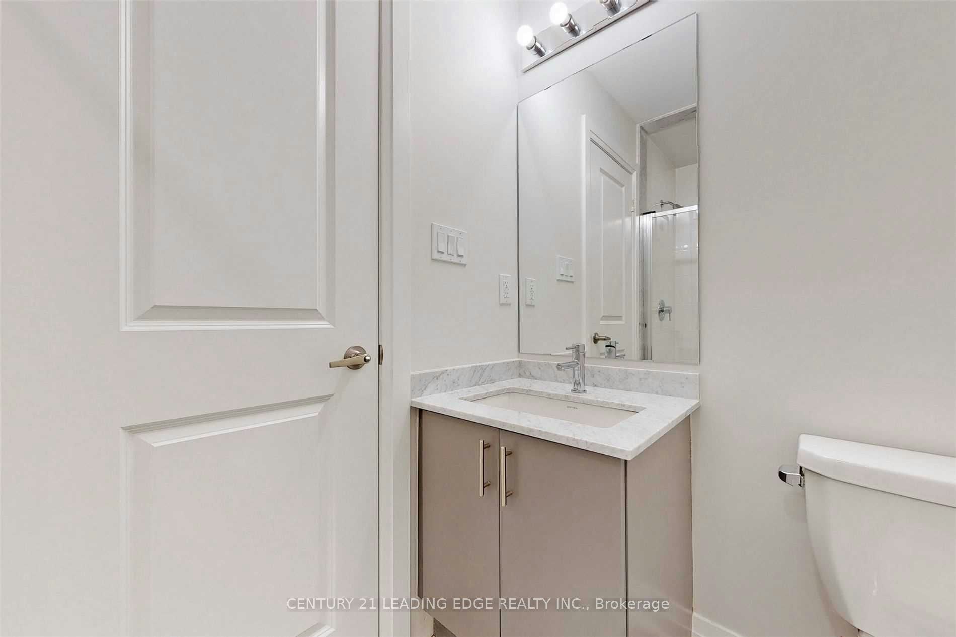 Upper-45 Creekbank Road, Toronto, ON, M6L 1C7 - 36