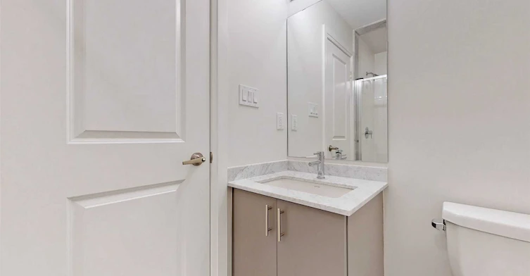 Upper-45 Creekbank Road, Toronto, ON, M6L 1C7 - 36