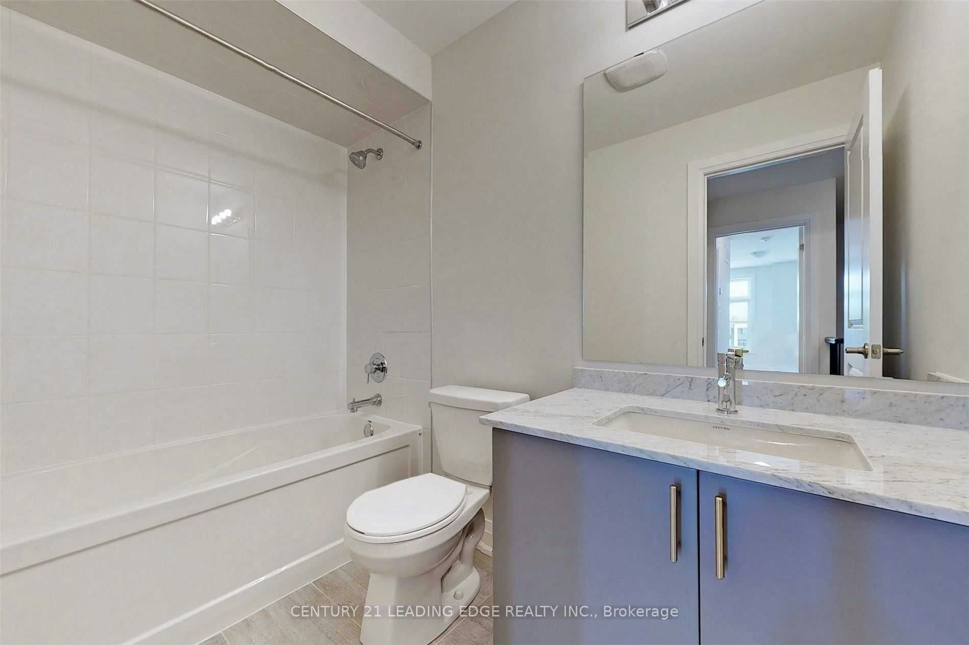 Upper-45 Creekbank Road, Toronto, ON, M6L 1C7 - 29