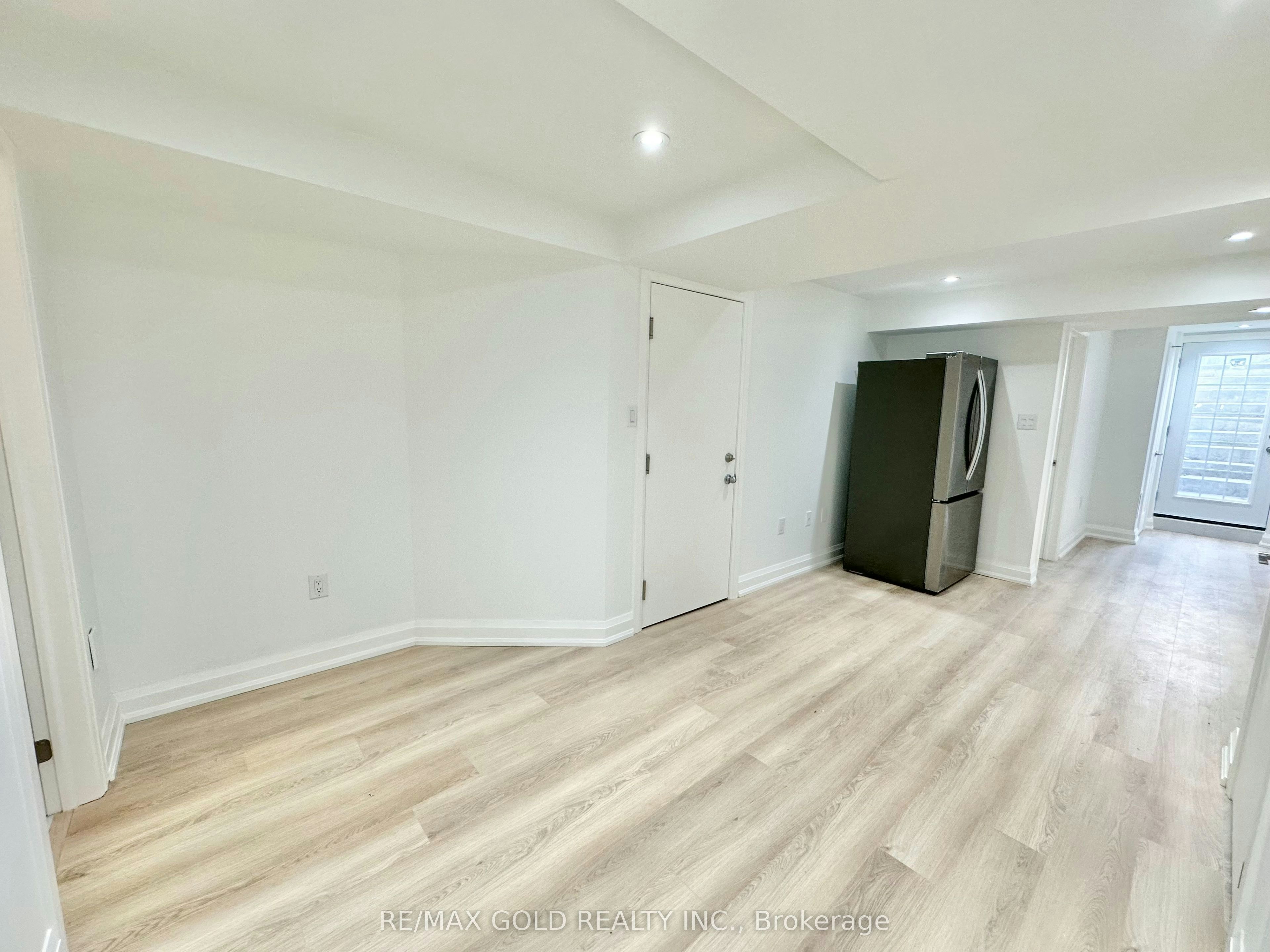 Basement-7099 Village Walk, Mississauga, ON, L5W 1X5 - 12
