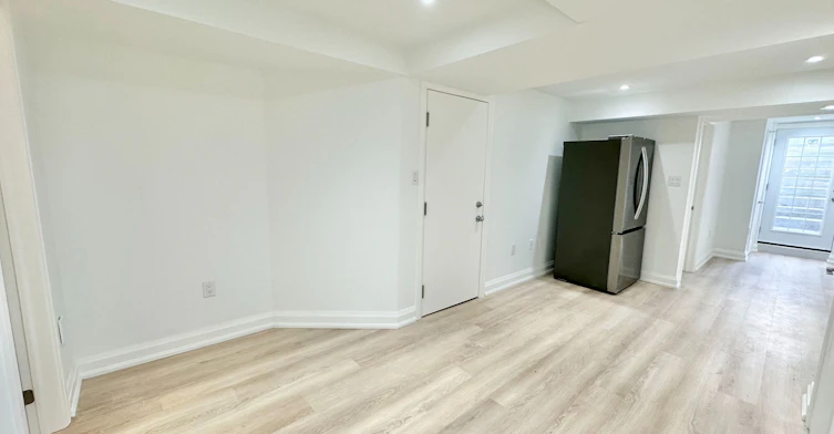Basement-7099 Village Walk, Mississauga, ON, L5W 1X5 - 12