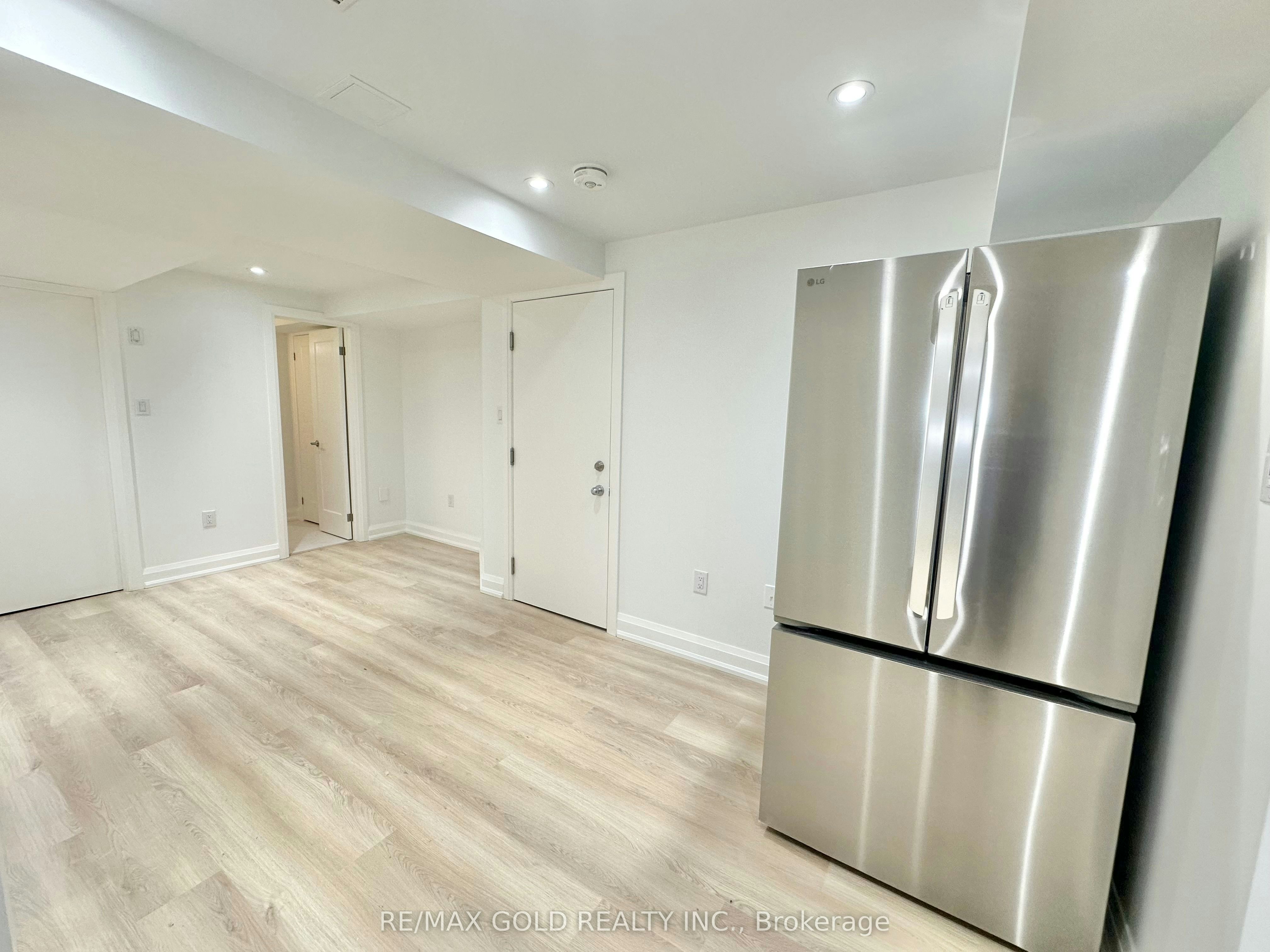 Basement-7099 Village Walk, Mississauga, ON, L5W 1X5 - 15