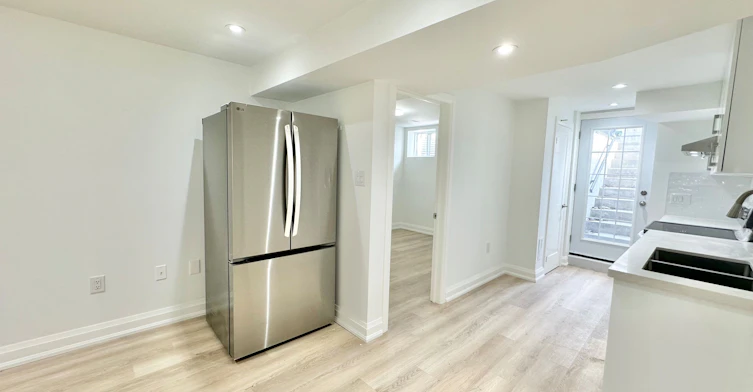 Basement-7099 Village Walk, Mississauga, ON, L5W 1X5 - 16