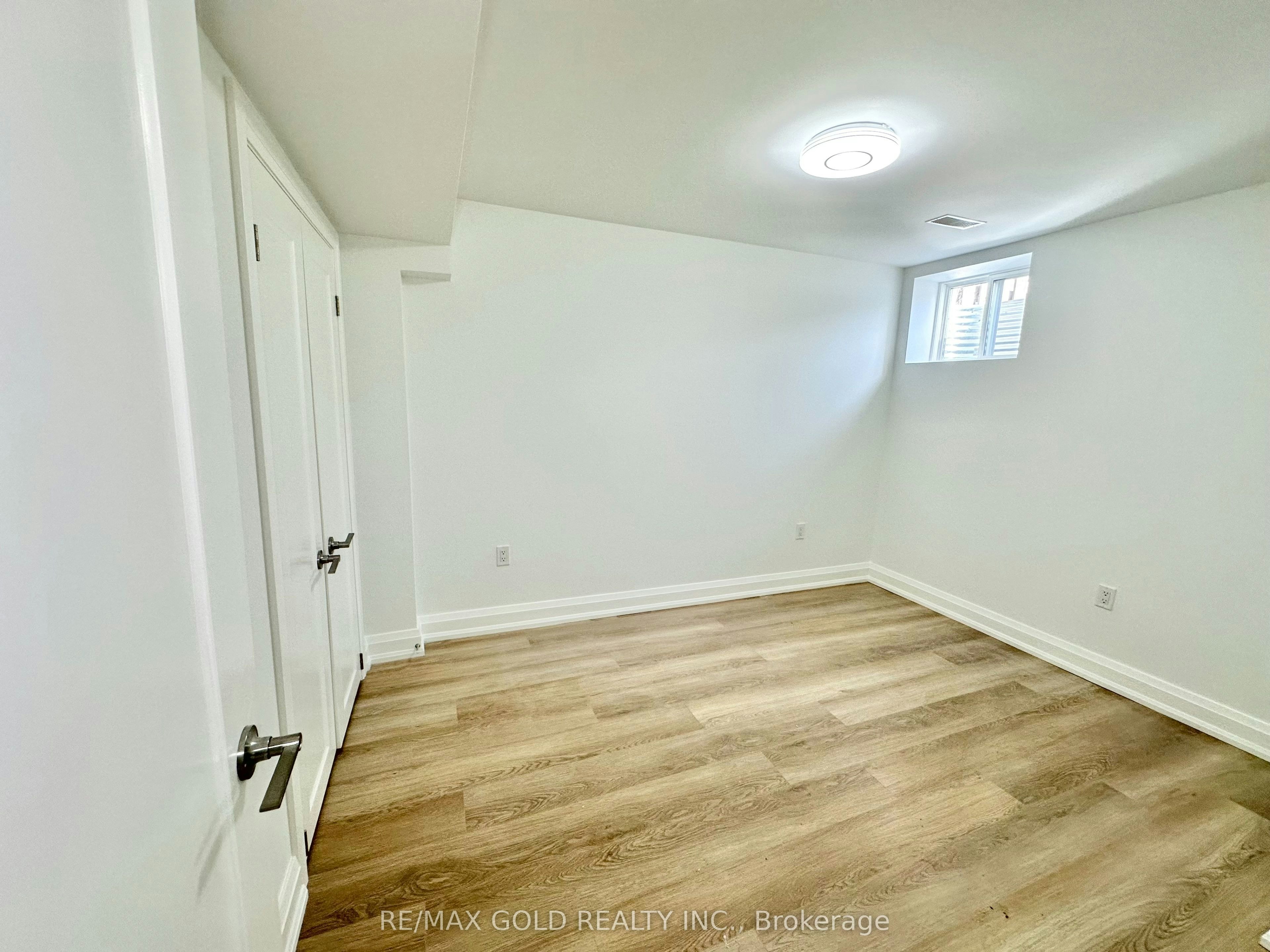Basement-7099 Village Walk, Mississauga, ON, L5W 1X5 - 17