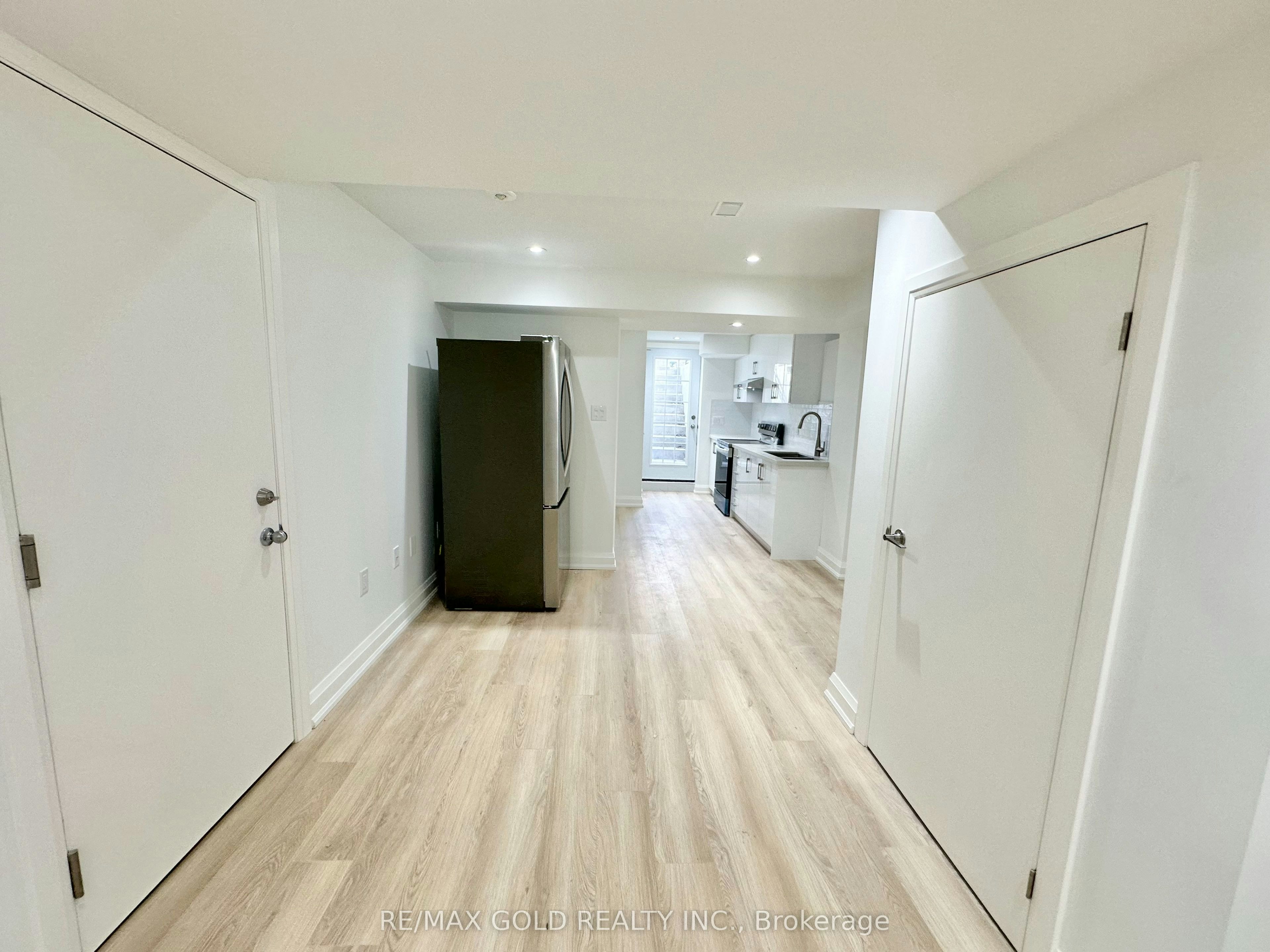 Basement-7099 Village Walk, Mississauga, ON, L5W 1X5 - 14