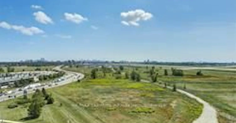 711-1060 Sheppard Avenue W, Toronto, ON, M3J 0G7 - 3