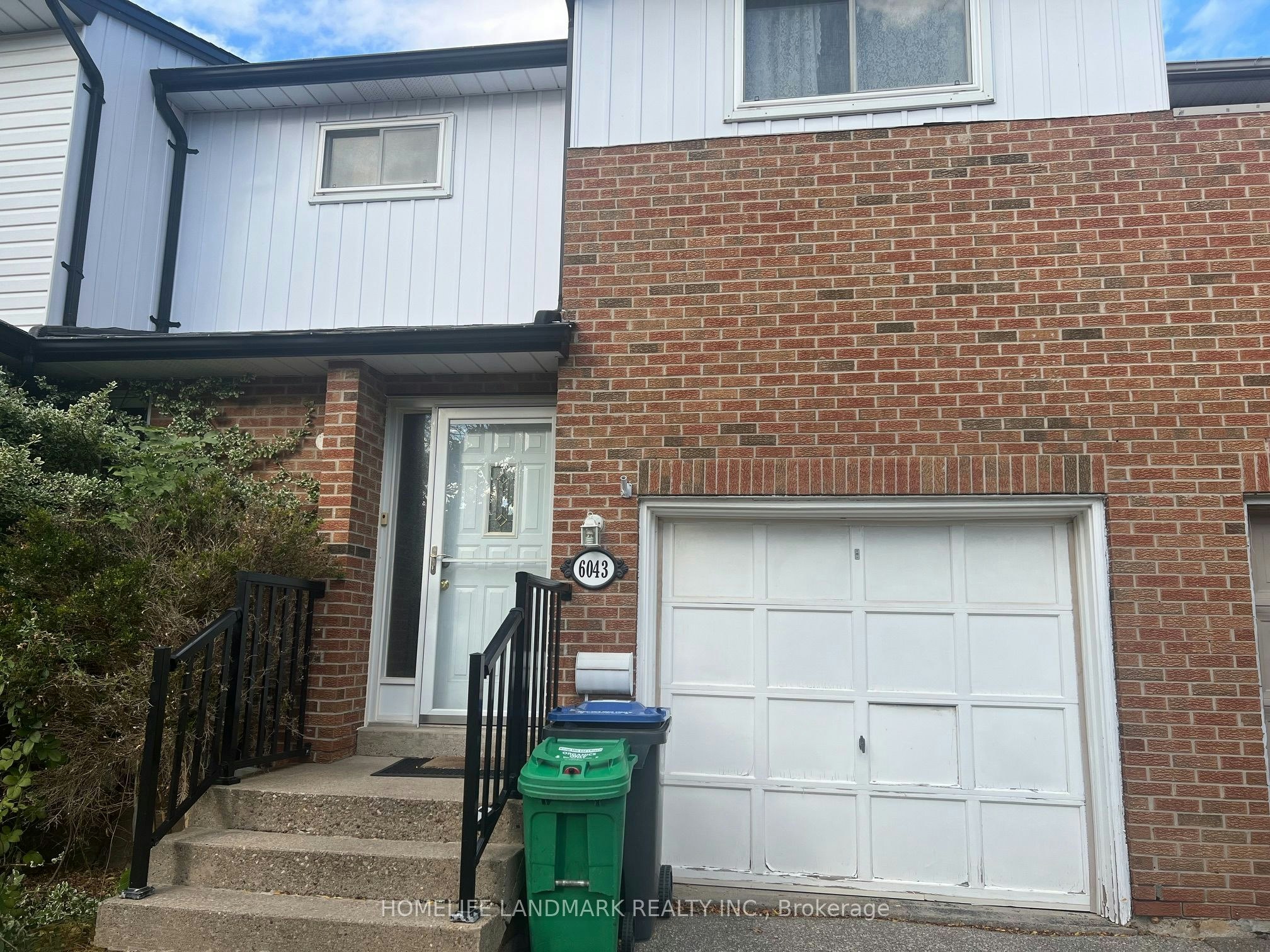 6043 Chidham Crescent, Mississauga, ON, L5N 2R8