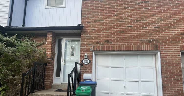 6043 Chidham Crescent, Mississauga, ON, L5N 2R8