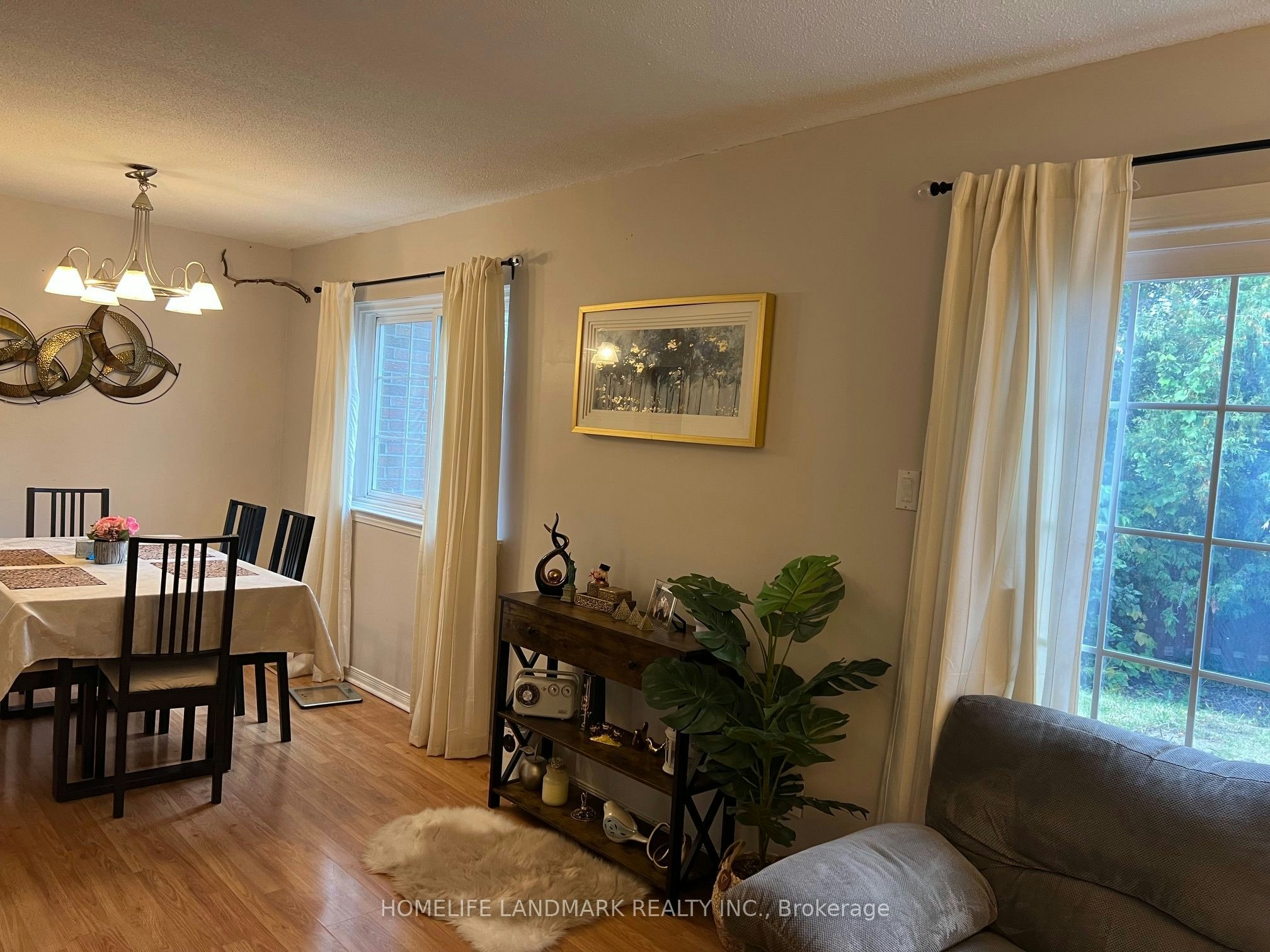 6043 Chidham Crescent, Mississauga, ON, L5N 2R8 - 3