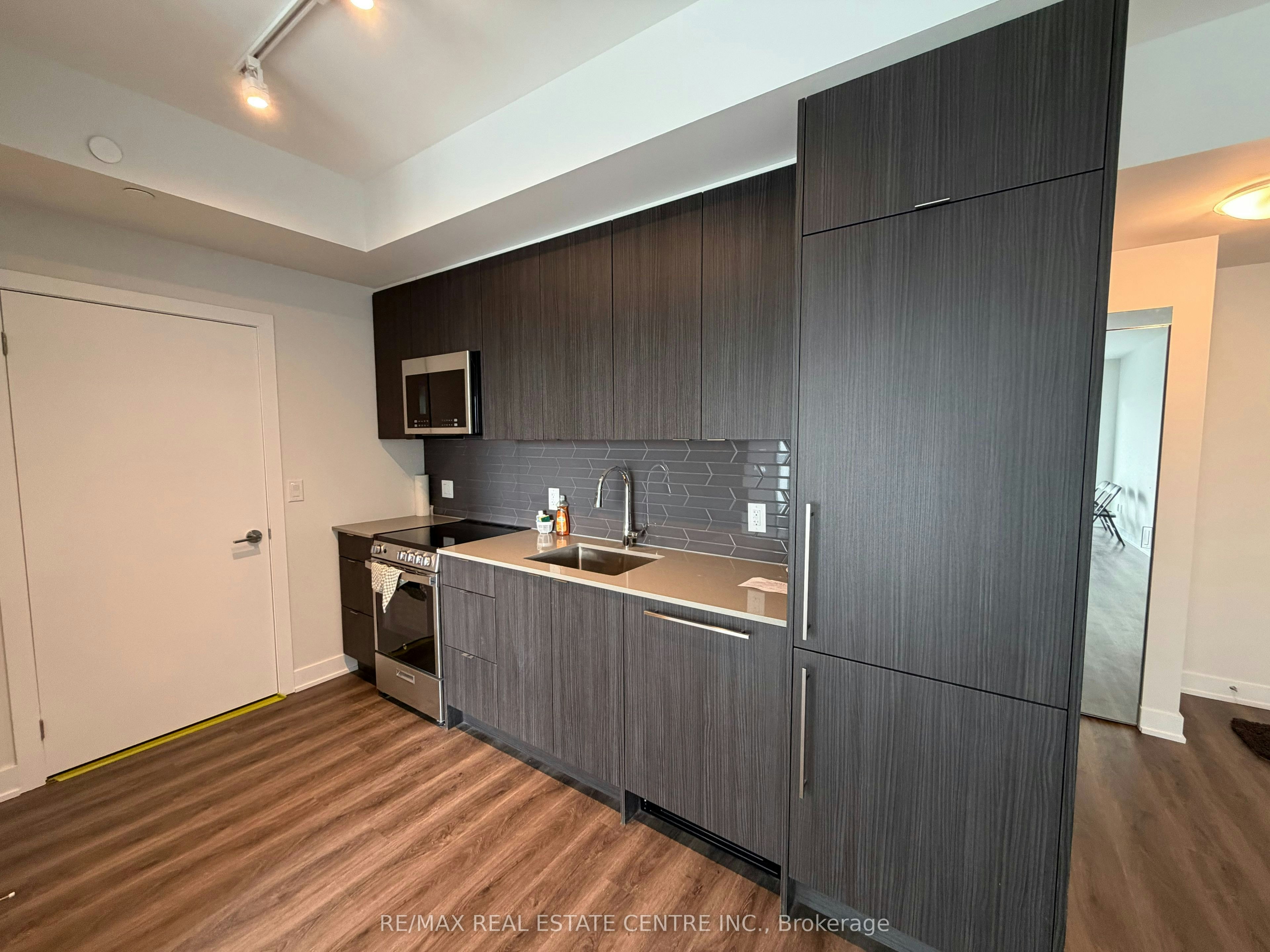3111-4130 Parkside Village Drive W, Mississauga, ON, L5B 0L7 - 4