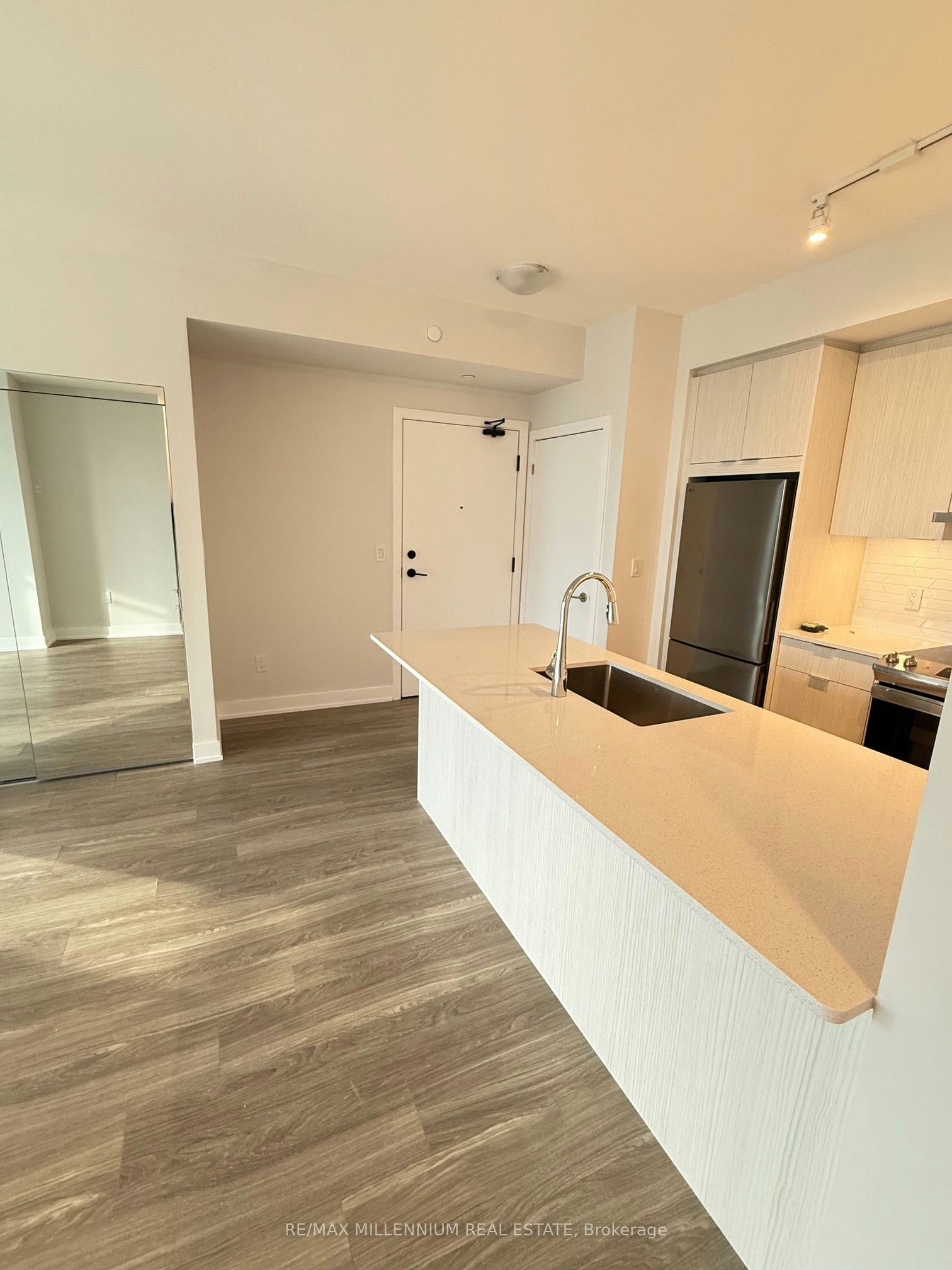 1607-430 Square One Drive, Mississauga, ON, L5B 0L6 - 13