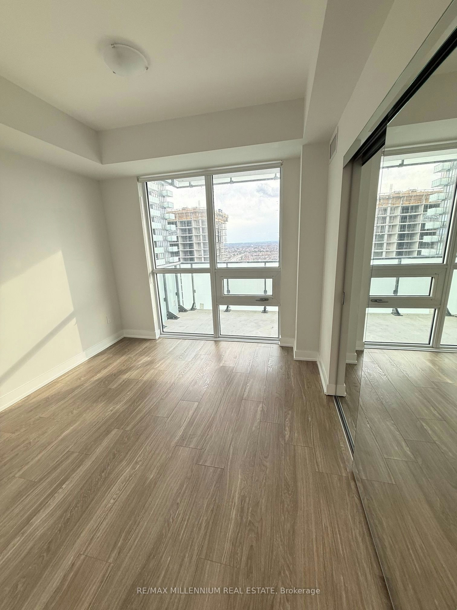 1607-430 Square One Drive, Mississauga, ON, L5B 0L6 - 10