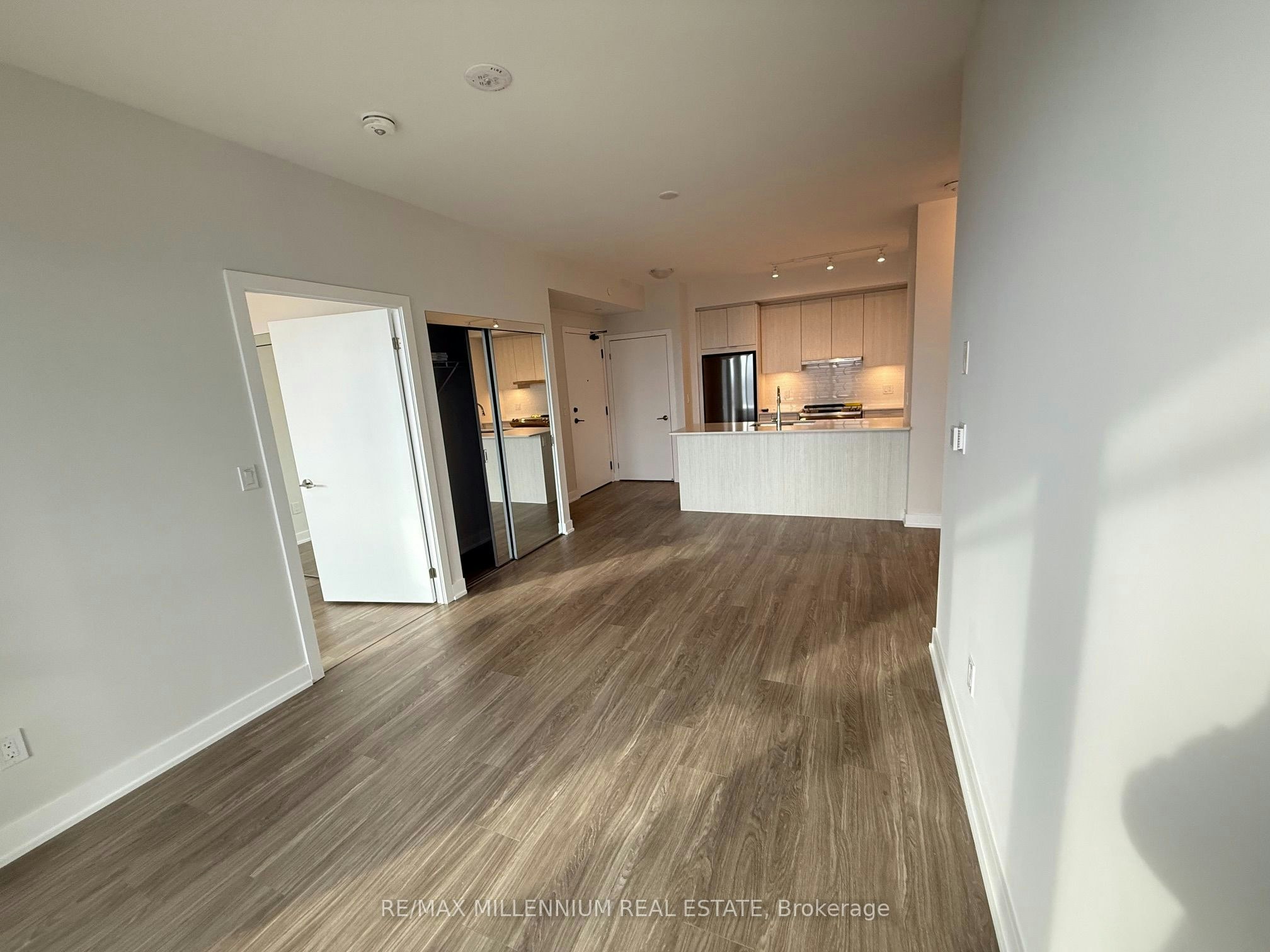 1607-430 Square One Drive, Mississauga, ON, L5B 0L6 - 5