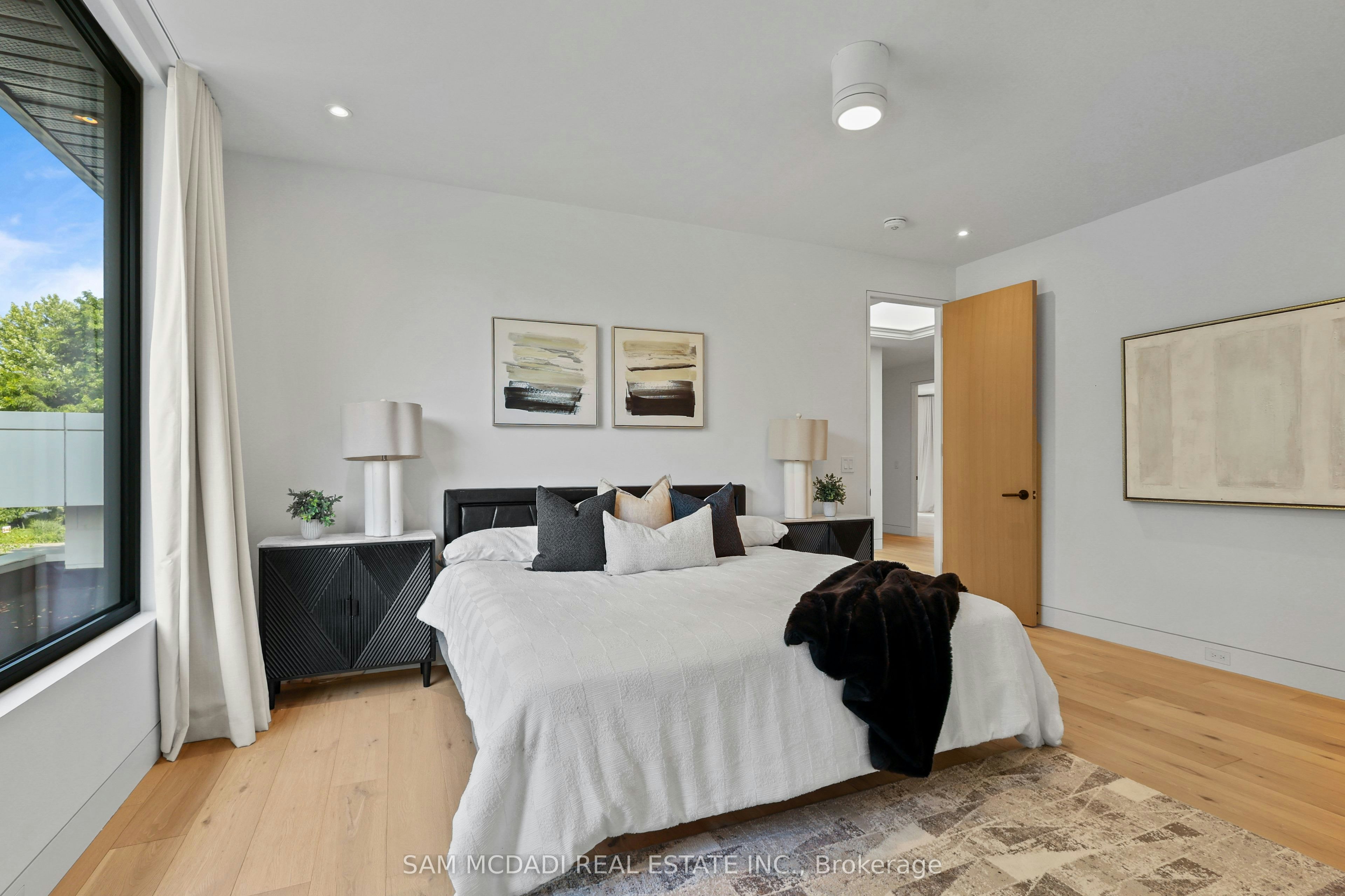 2186 Harcourt Crescent, Mississauga, ON, L4Y 1W1 - 21
