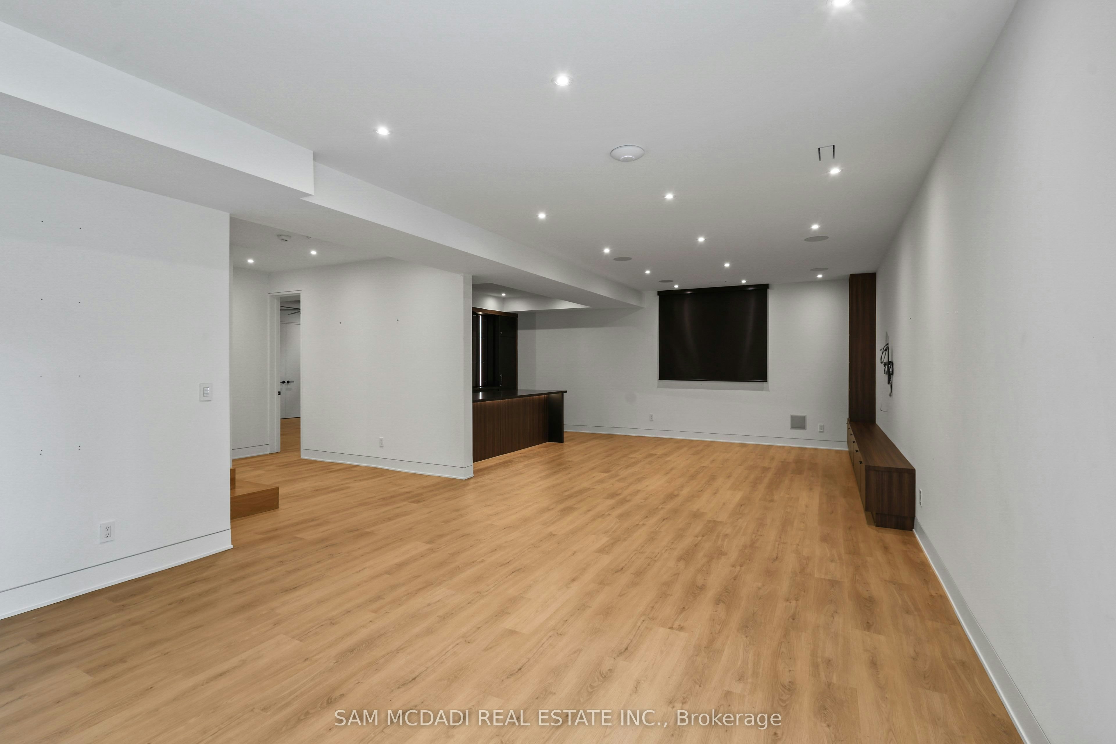 2186 Harcourt Crescent, Mississauga, ON, L4Y 1W1 - 40