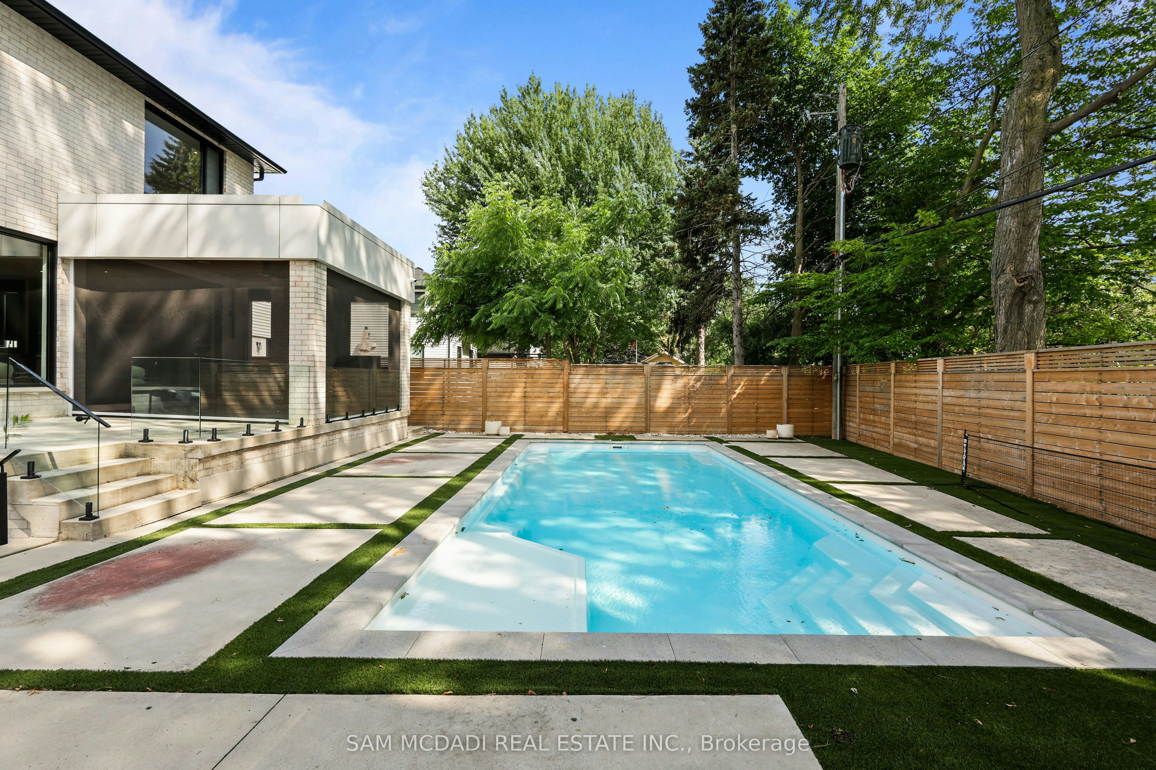 2186 Harcourt Crescent, Mississauga, ON, L4Y 1W1 - 48