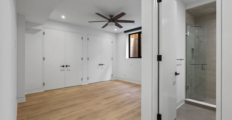 2186 Harcourt Crescent, Mississauga, ON, L4Y 1W1 - 42