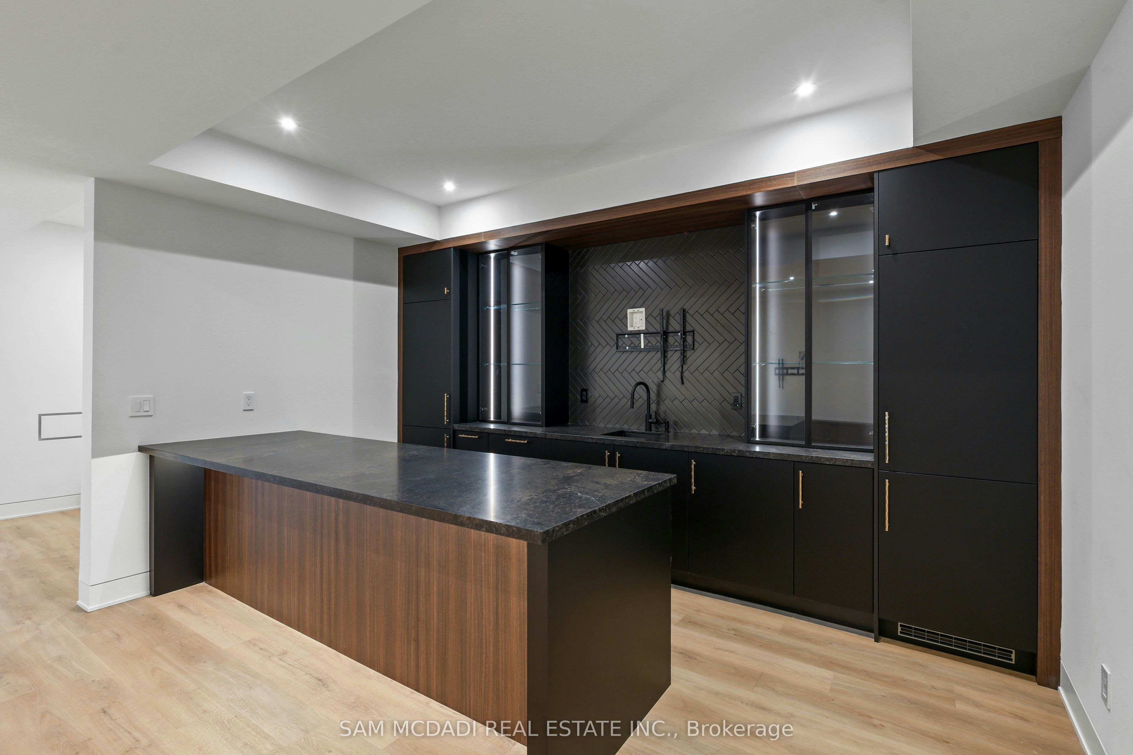 2186 Harcourt Crescent, Mississauga, ON, L4Y 1W1 - 38