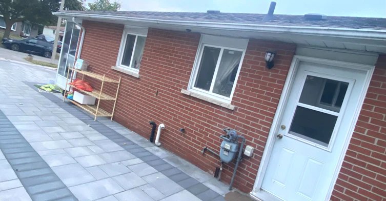 Lower-3320 Grechen Road, Mississauga, ON, L5C 1X9 - 2