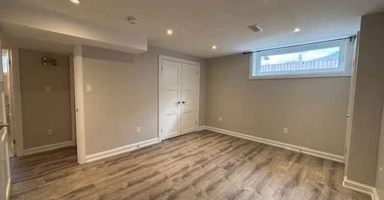 Lower-40 Summerfield Crescent, Toronto, ON, M9C 3X3 - 10
