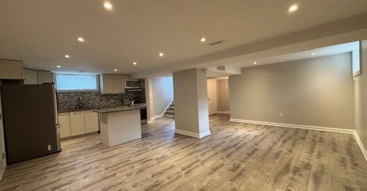 Lower-40 Summerfield Crescent, Toronto, ON, M9C 3X3 - 8
