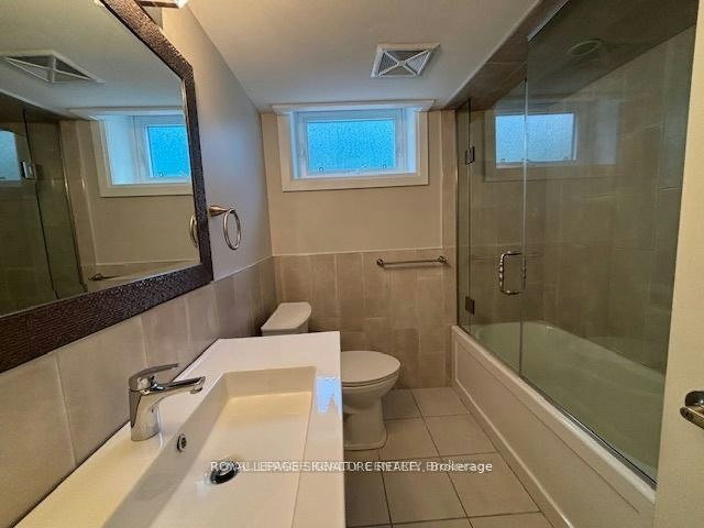 Lower-40 Summerfield Crescent, Toronto, ON, M9C 3X3 - 5