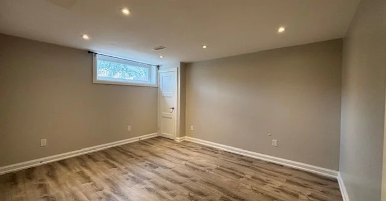 Lower-40 Summerfield Crescent, Toronto, ON, M9C 3X3 - 6