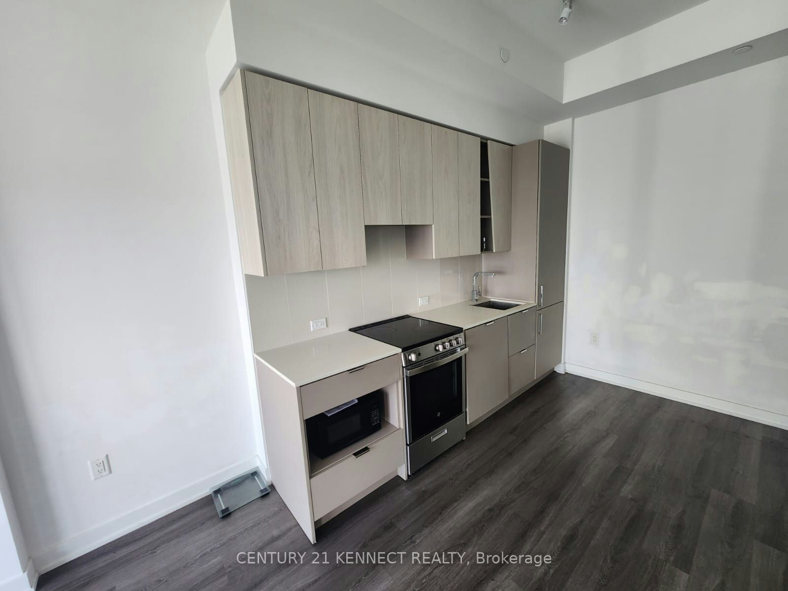 3713-3883 Quartz Road, Mississauga, ON, L5B 0M4 - 4
