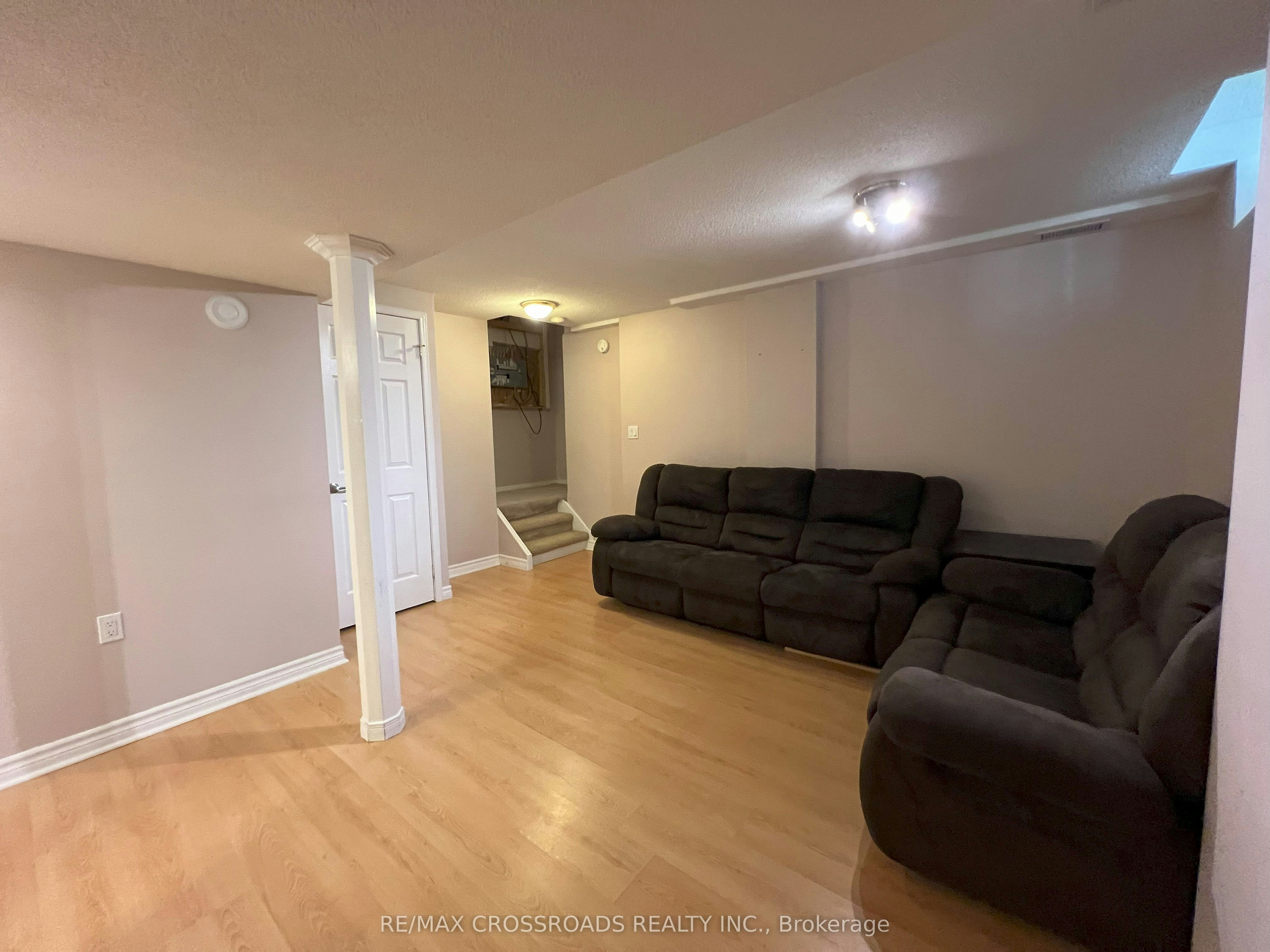 51 Hood Crescent, Brampton, ON, L6Y 4S7 - 22