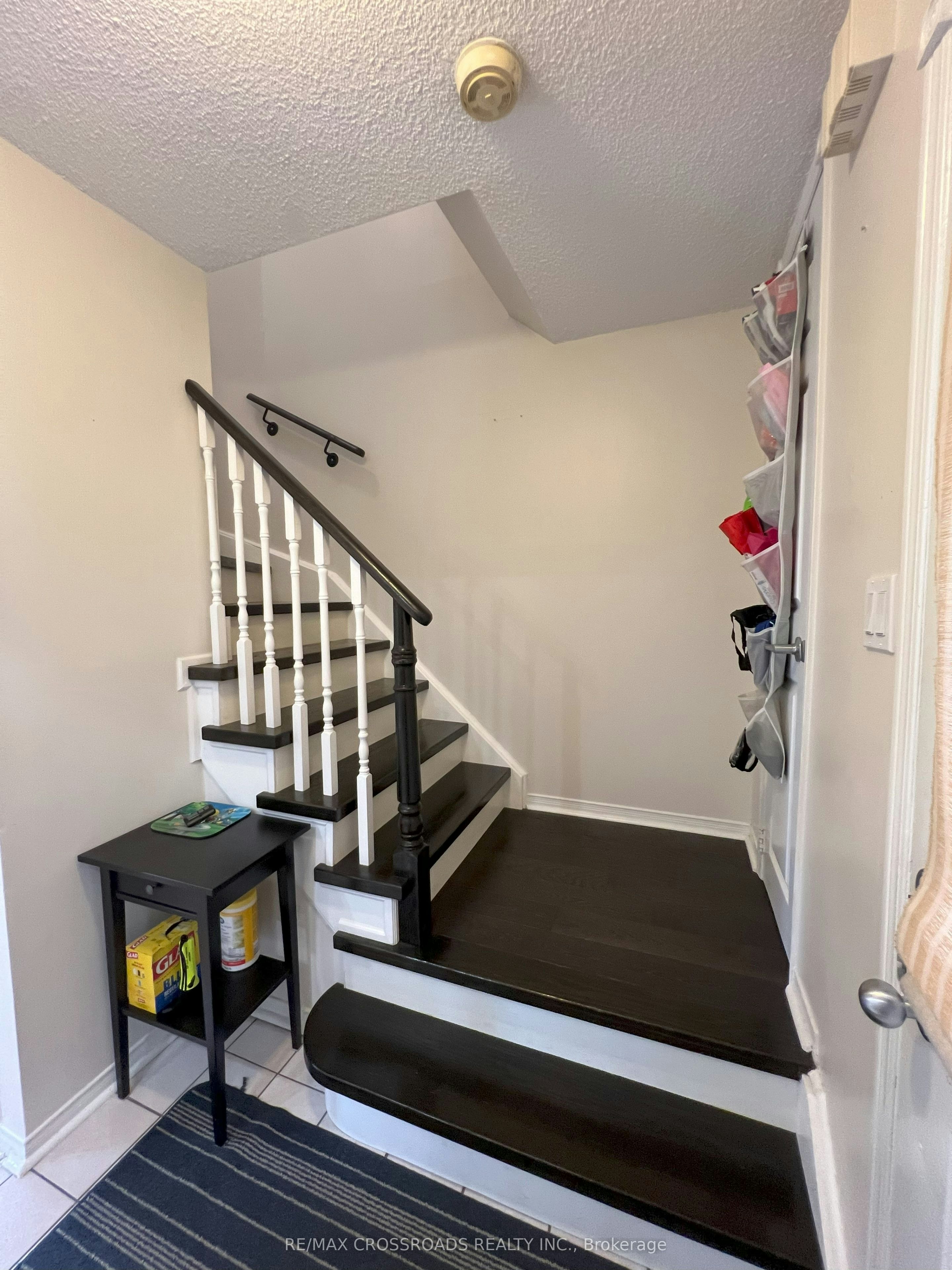 51 Hood Crescent, Brampton, ON, L6Y 4S7 - 4